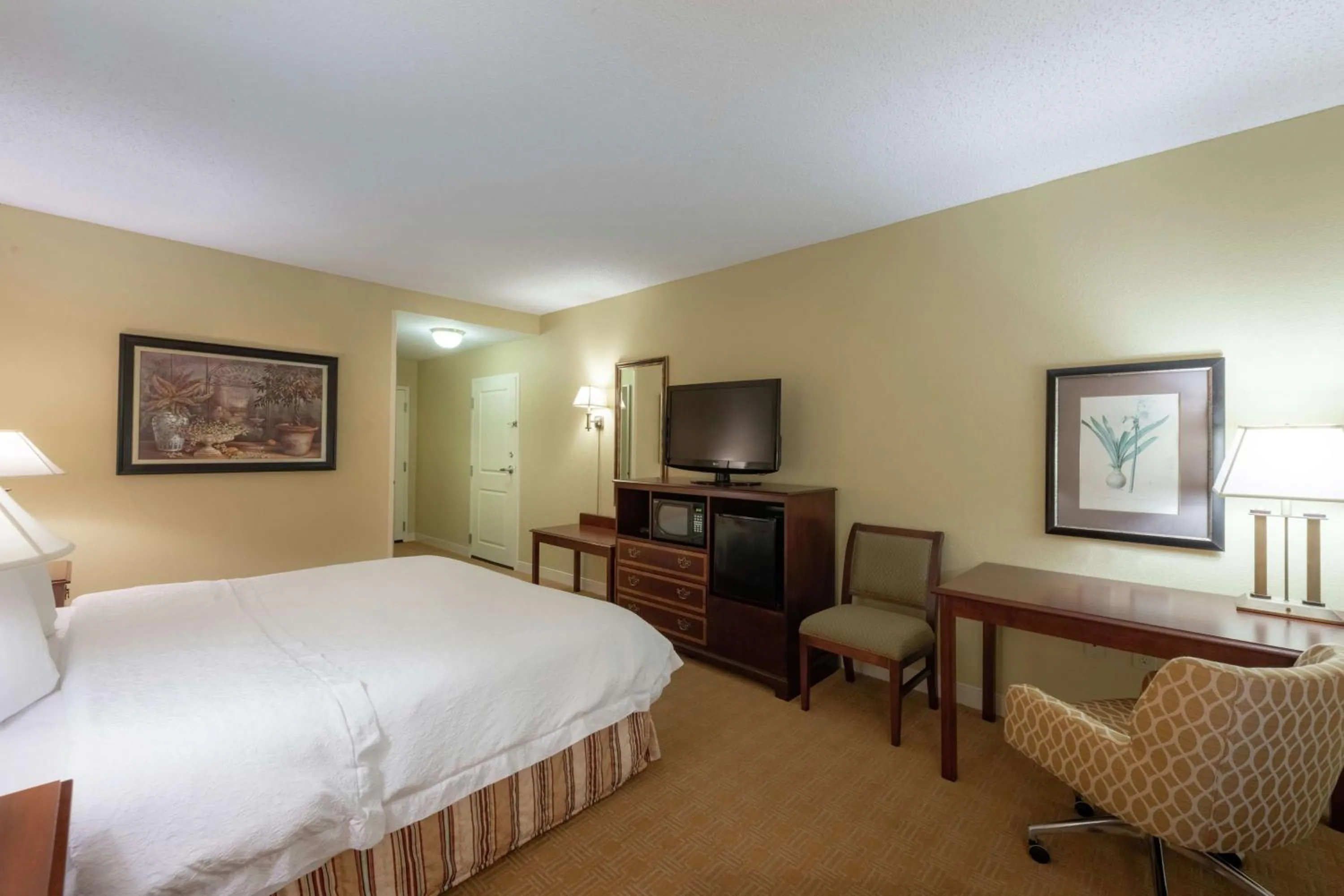 Bedroom, Bed in Hampton Inn & Suites - Vicksburg