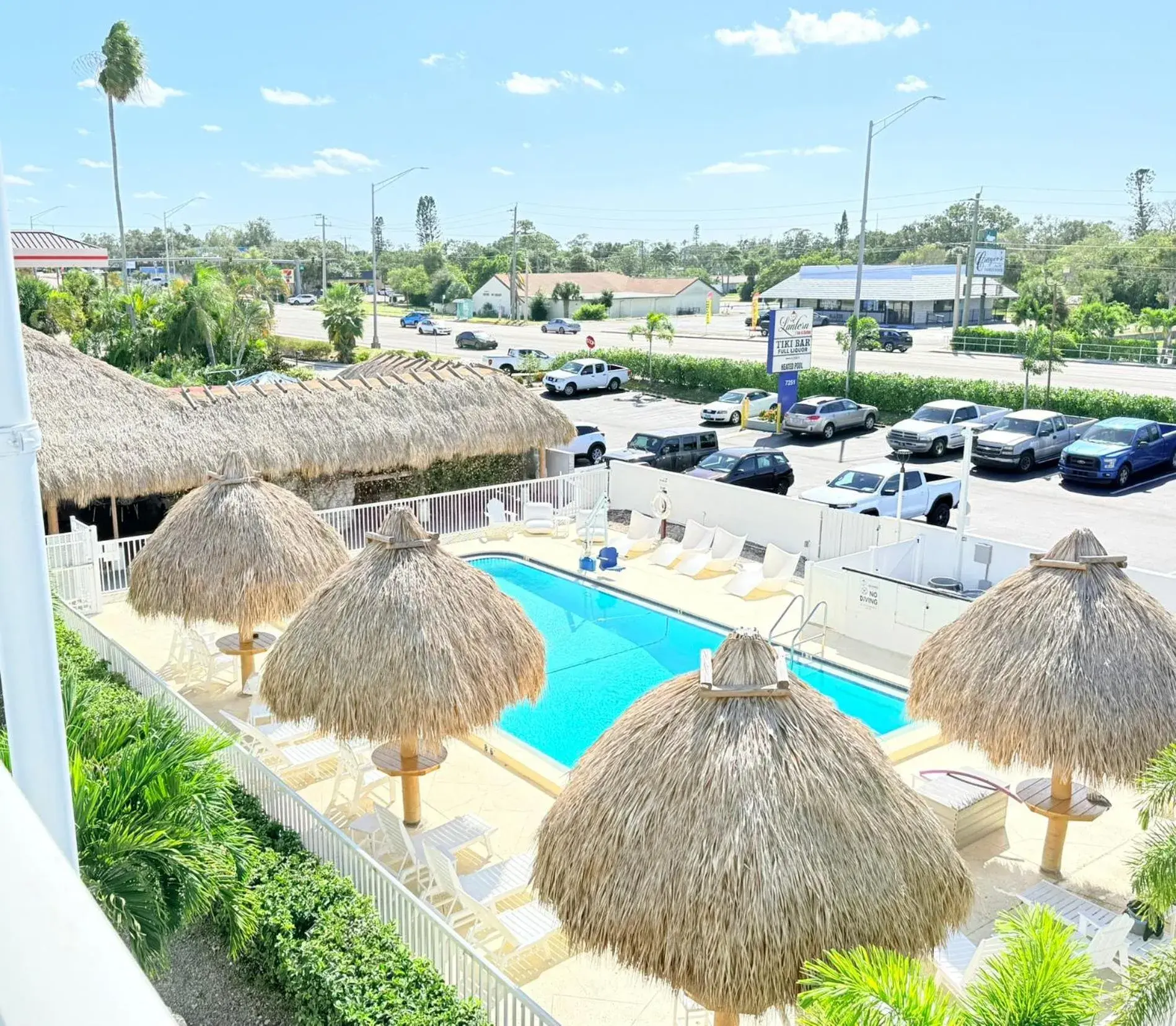 King Room in Lantern Inn & Suites - Sarasota King Room in Lantern Inn & Suites - Sarasota