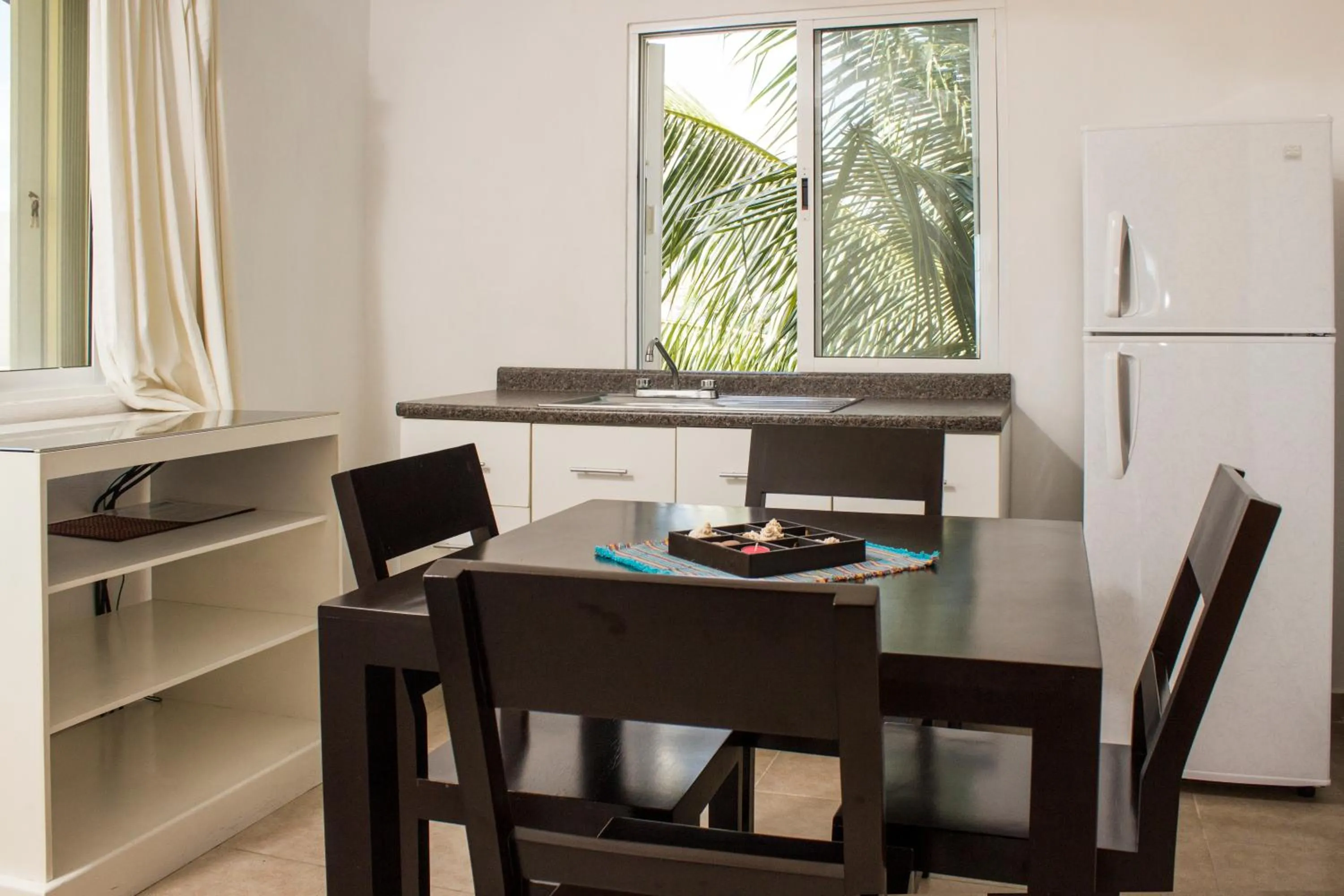 Kitchen or kitchenette in Hotel Sol Playa