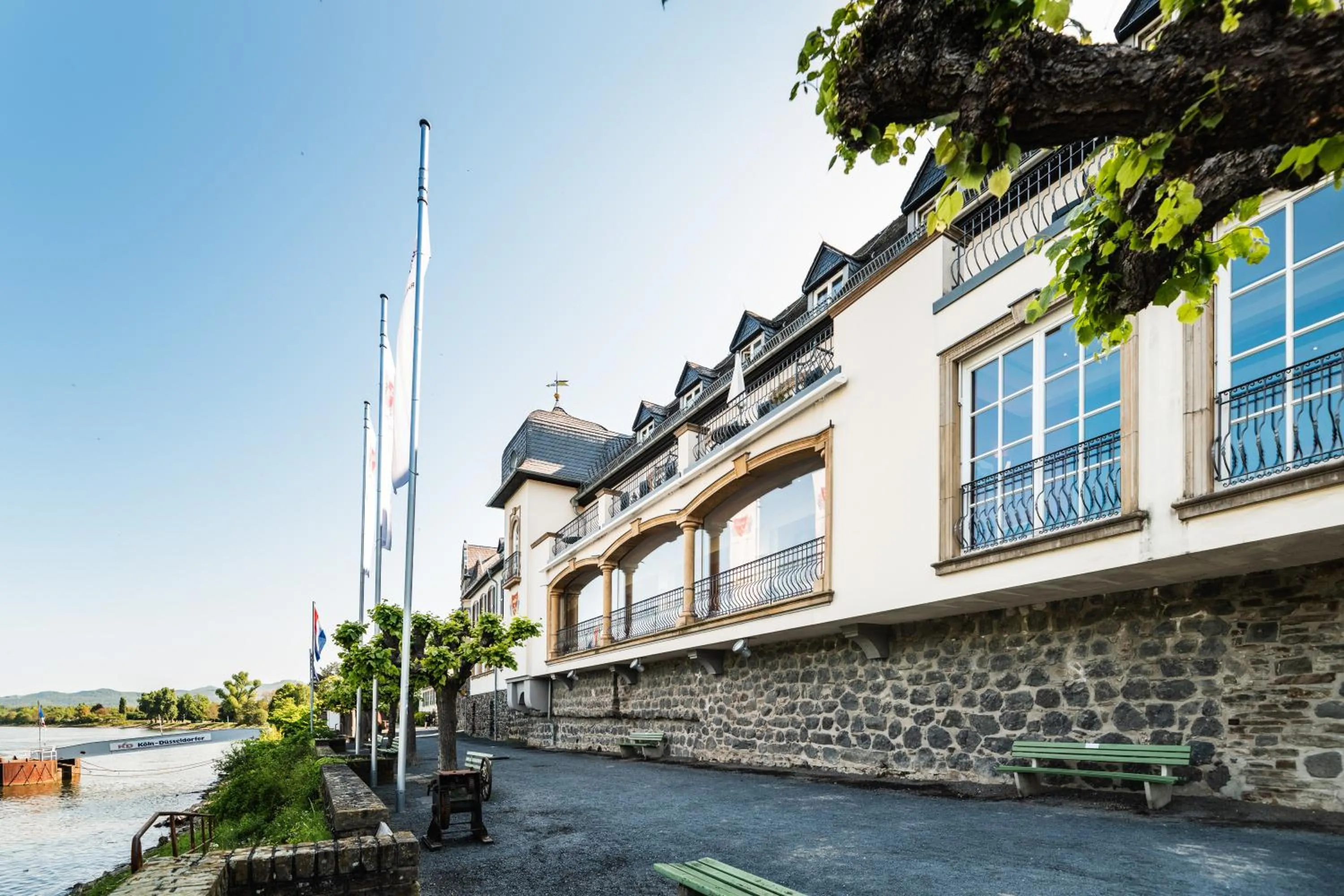 Property building in Rheinhotel Schulz