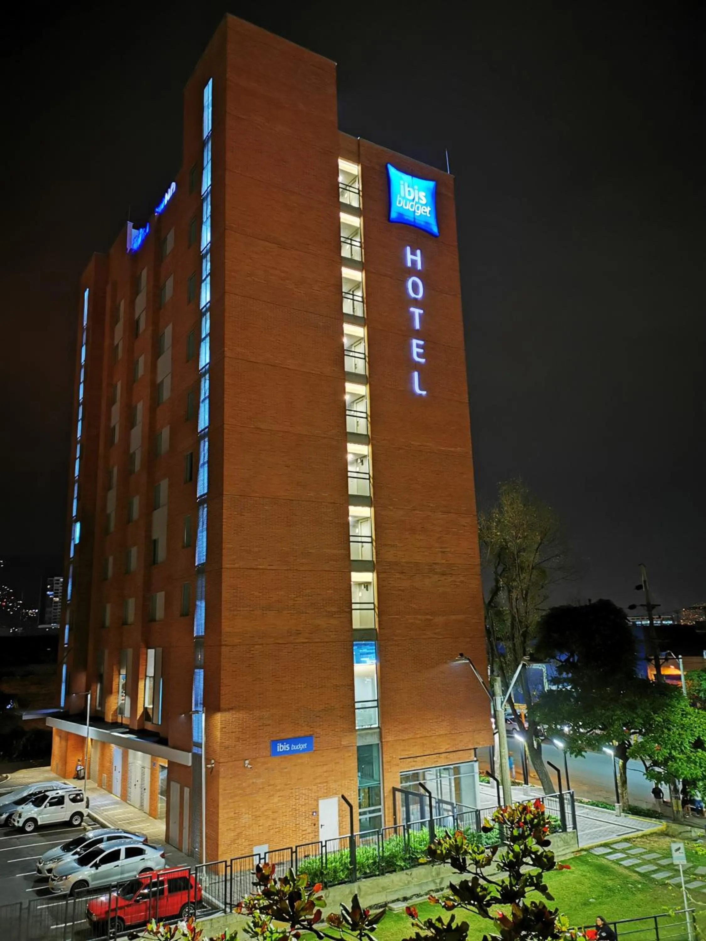 Property building in ibis budget Medellín Itagüí Metro
