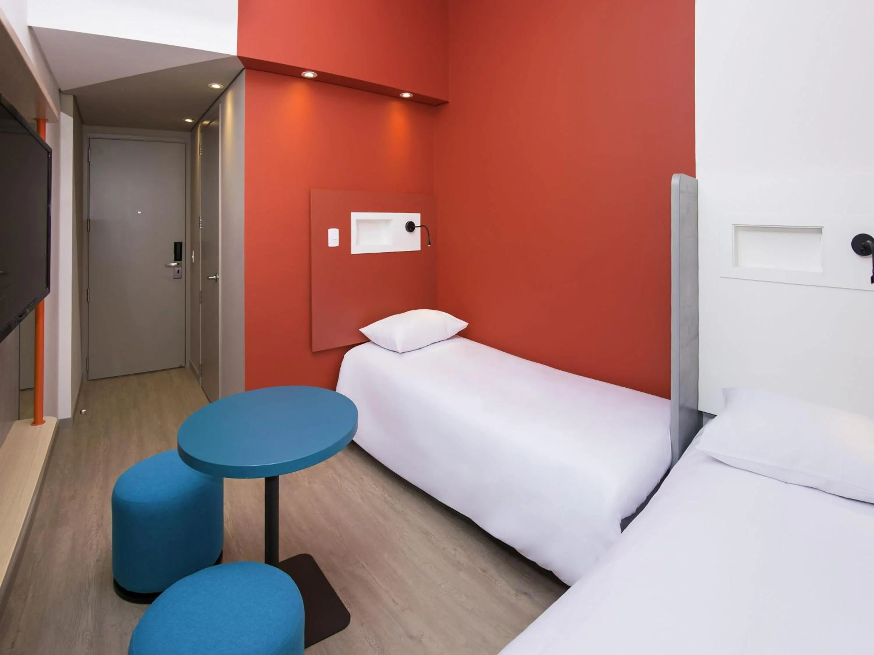 Bedroom, Bed in ibis budget Medellín Itagüí Metro