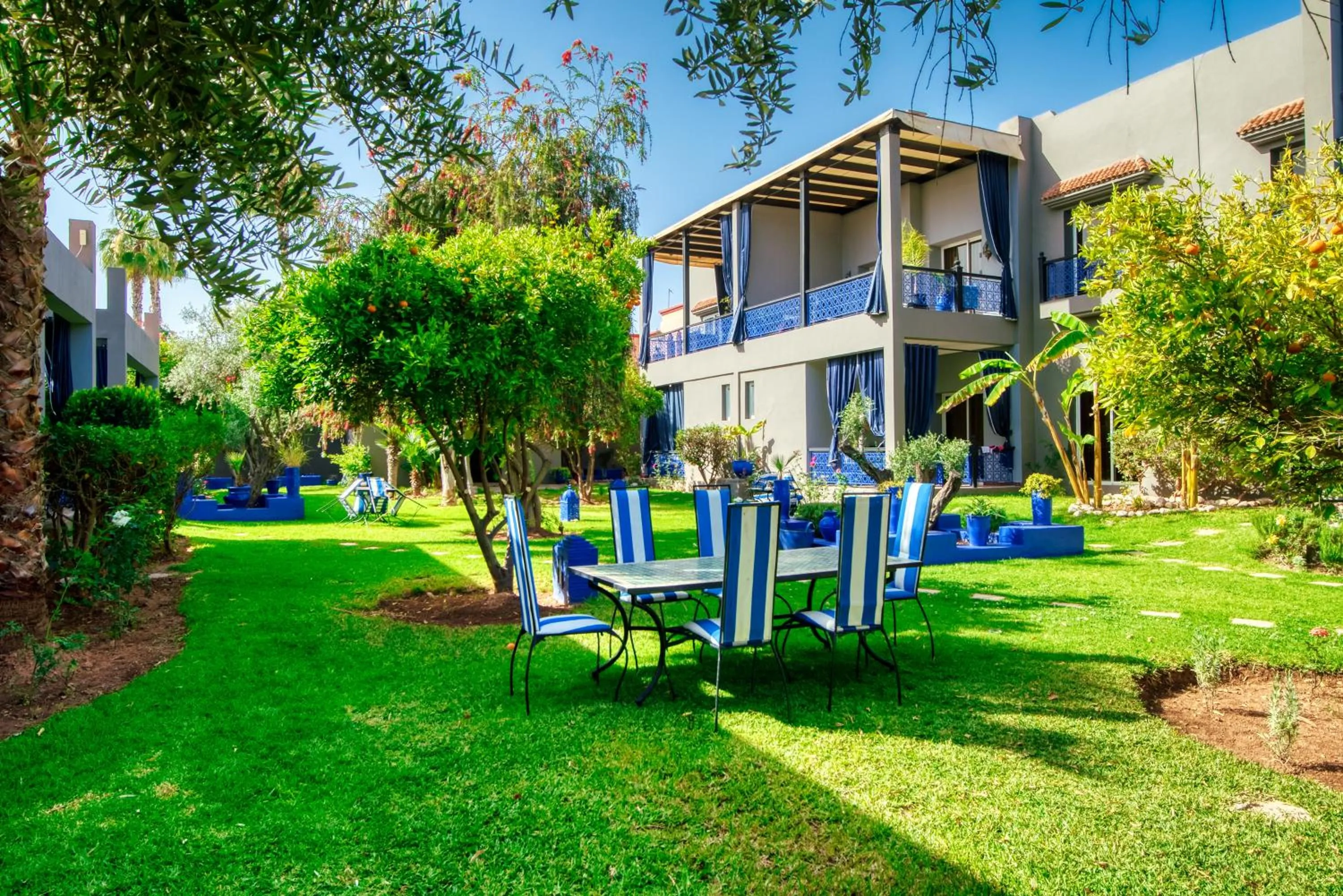 Garden in Villas 95 Appart'Hôtel