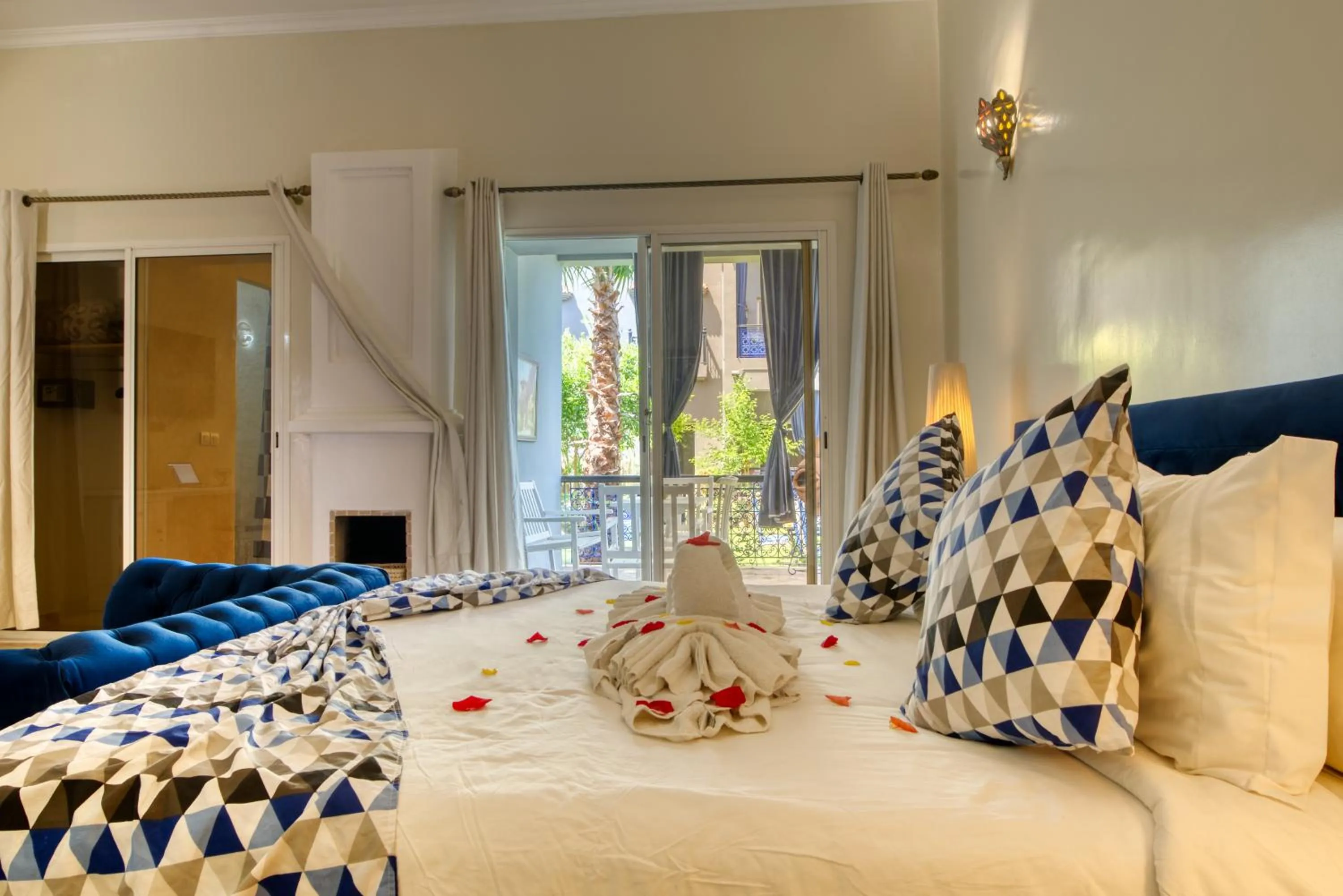 Bedroom, Bed in Villas 95 Appart'Hôtel