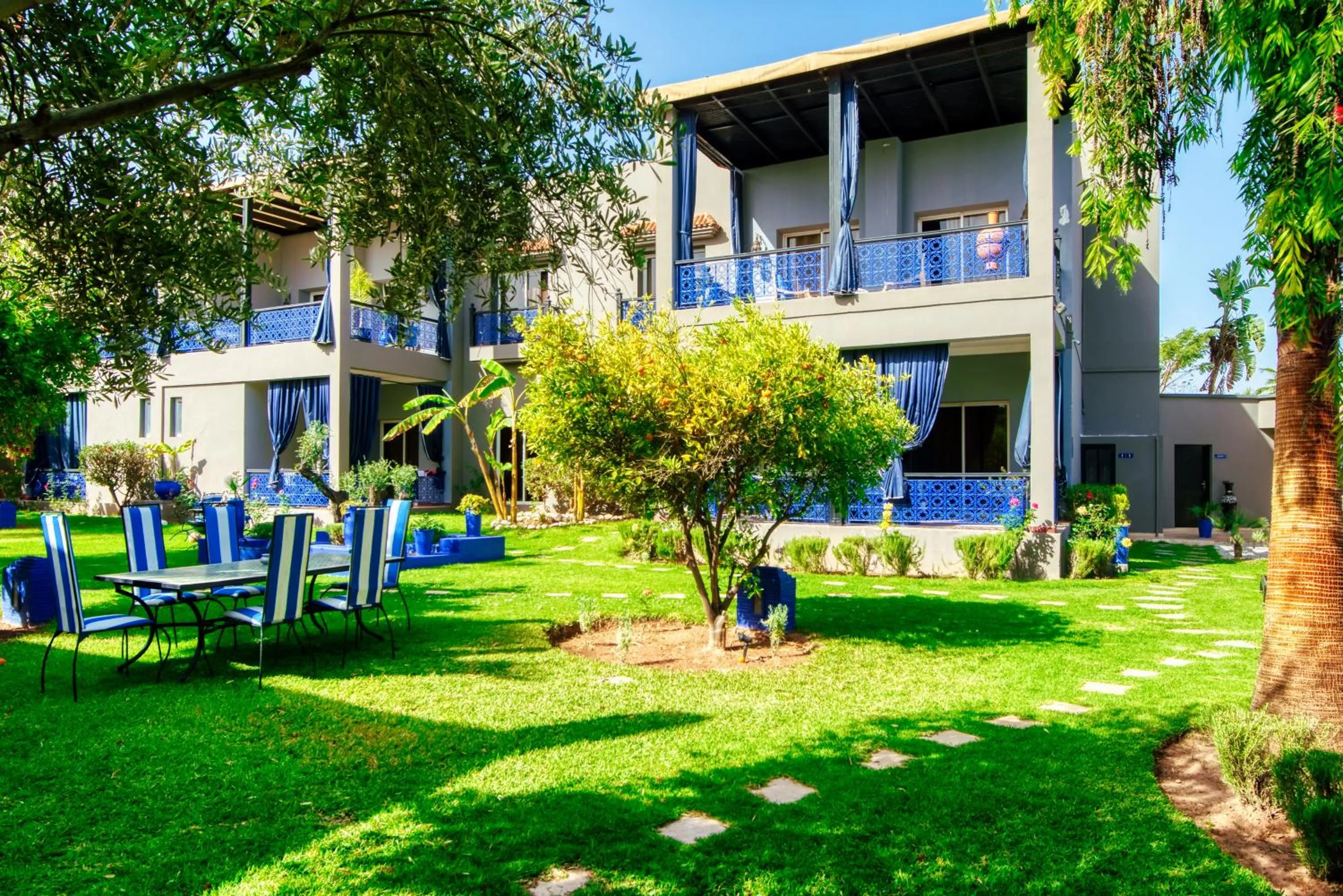 Garden in Villas 95 Appart'Hôtel