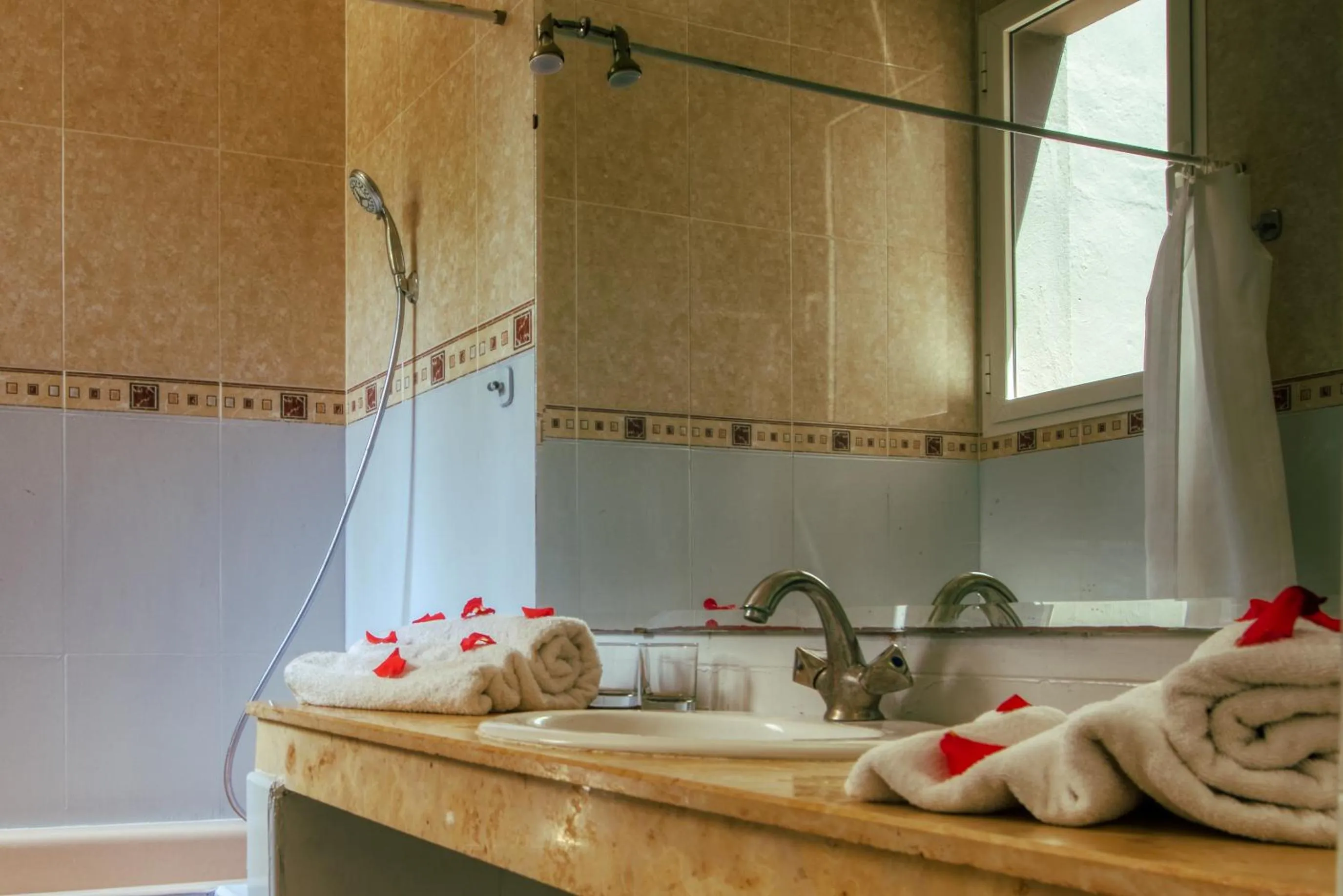 Bathroom in Villas 95 Appart'Hôtel