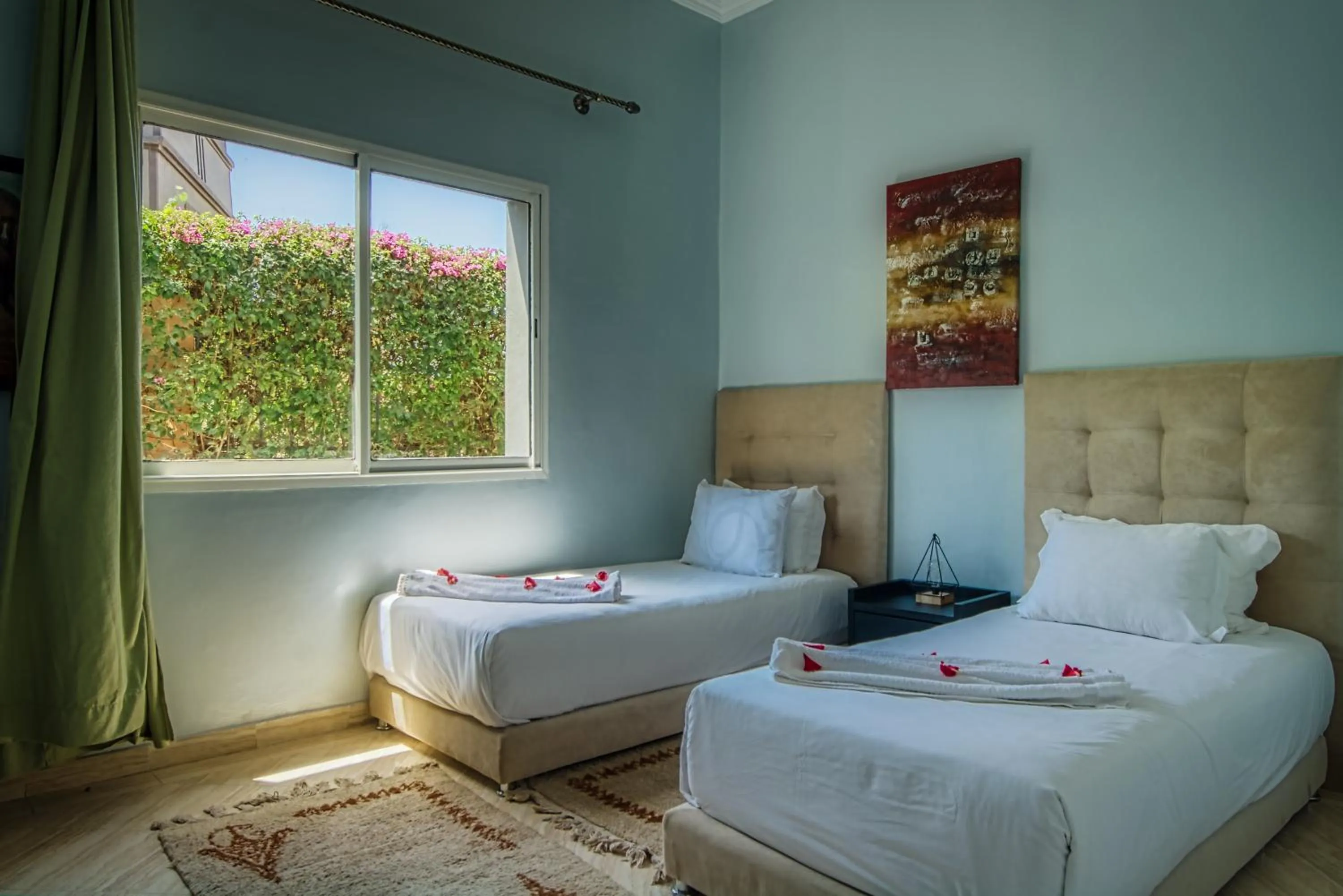 Bedroom, Bed in Villas 95 Appart'Hôtel