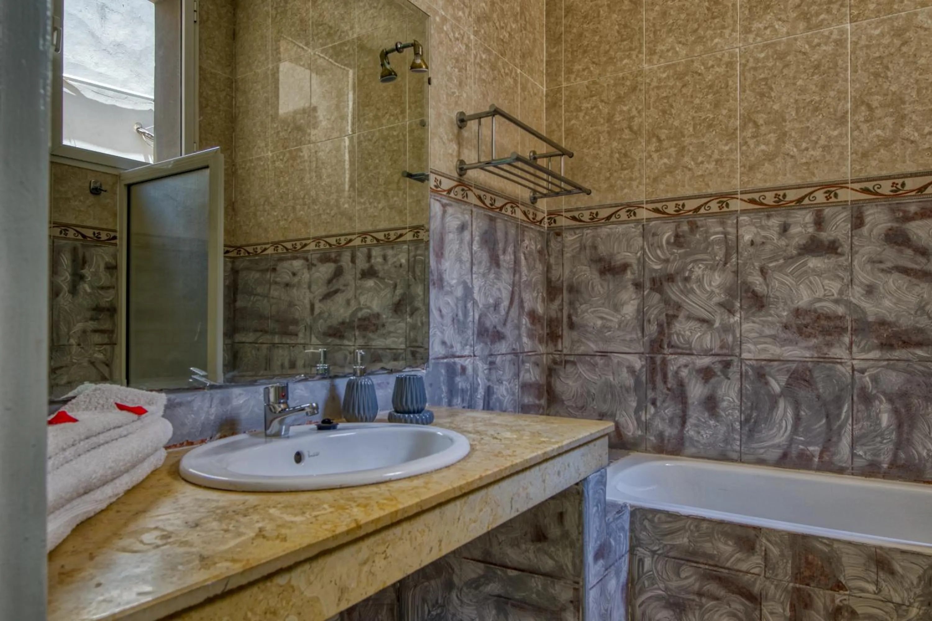 Bathroom in Villas 95 Appart'Hôtel