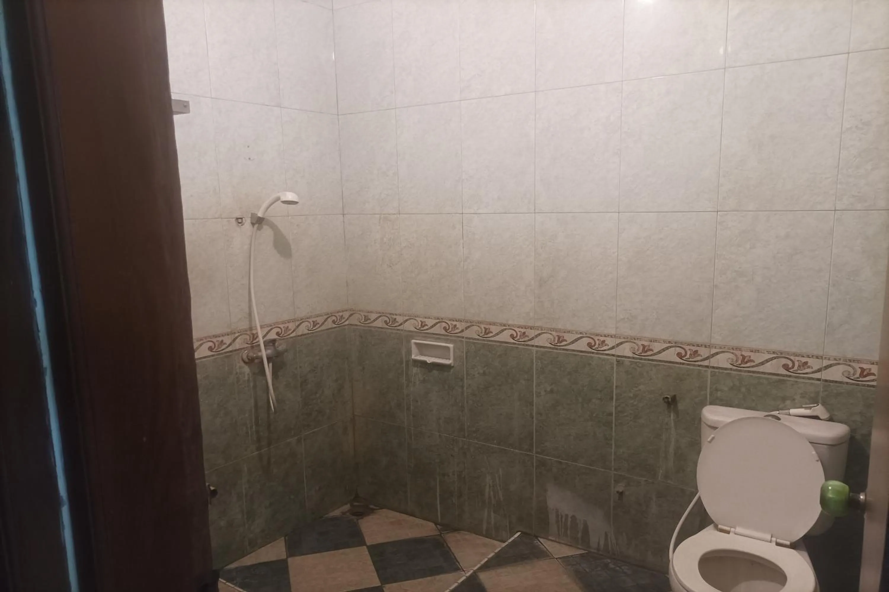 Bathroom in Permata Hijau