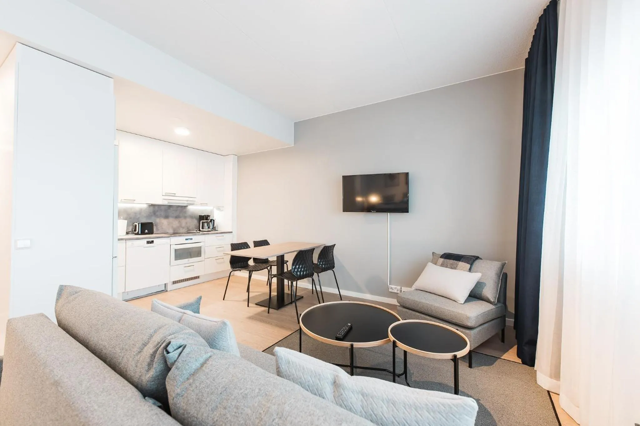 Living room in Forenom Aparthotel Helsinki Pikku Huopalahti