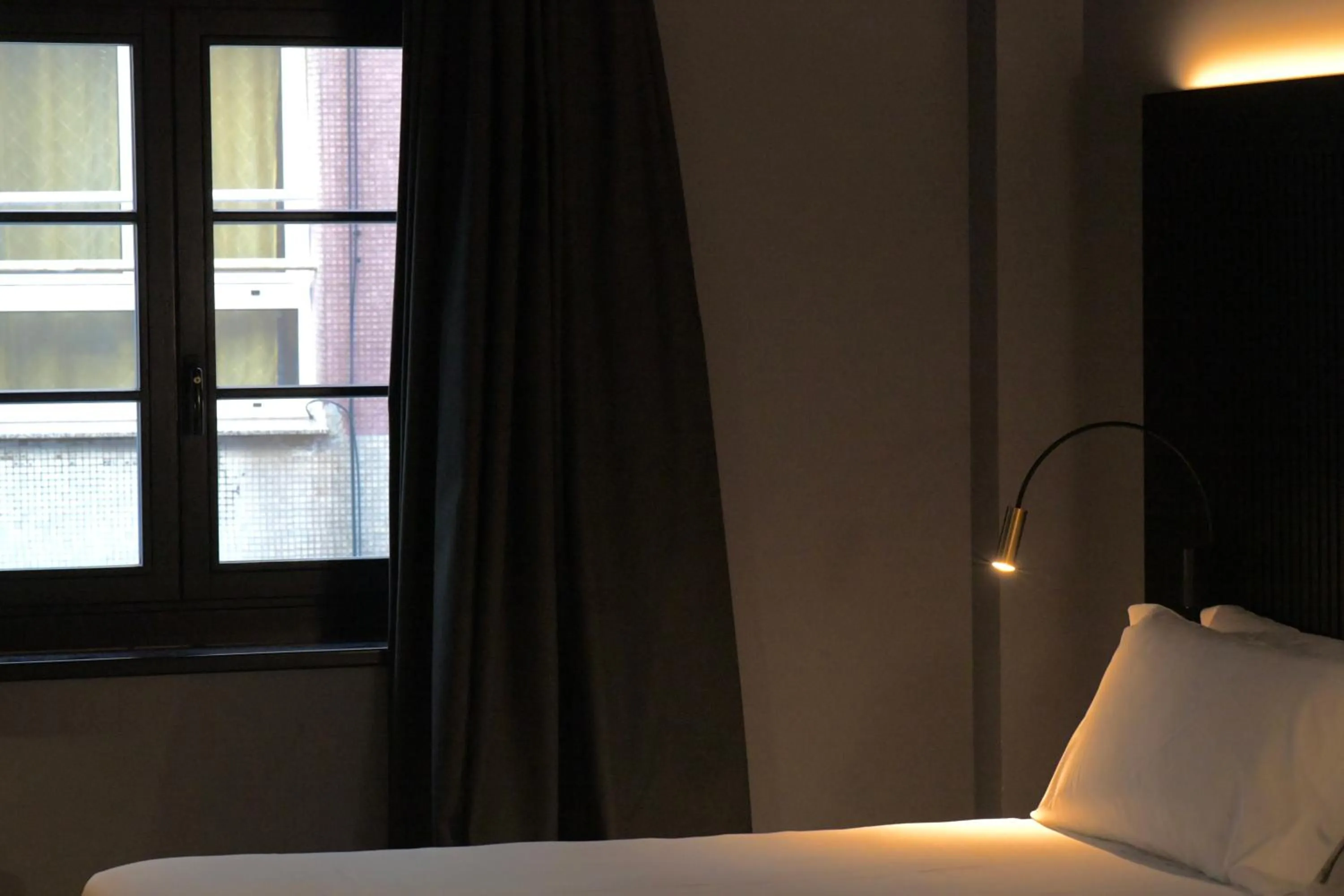 Decorative detail, Bed in El Môderne Hotel