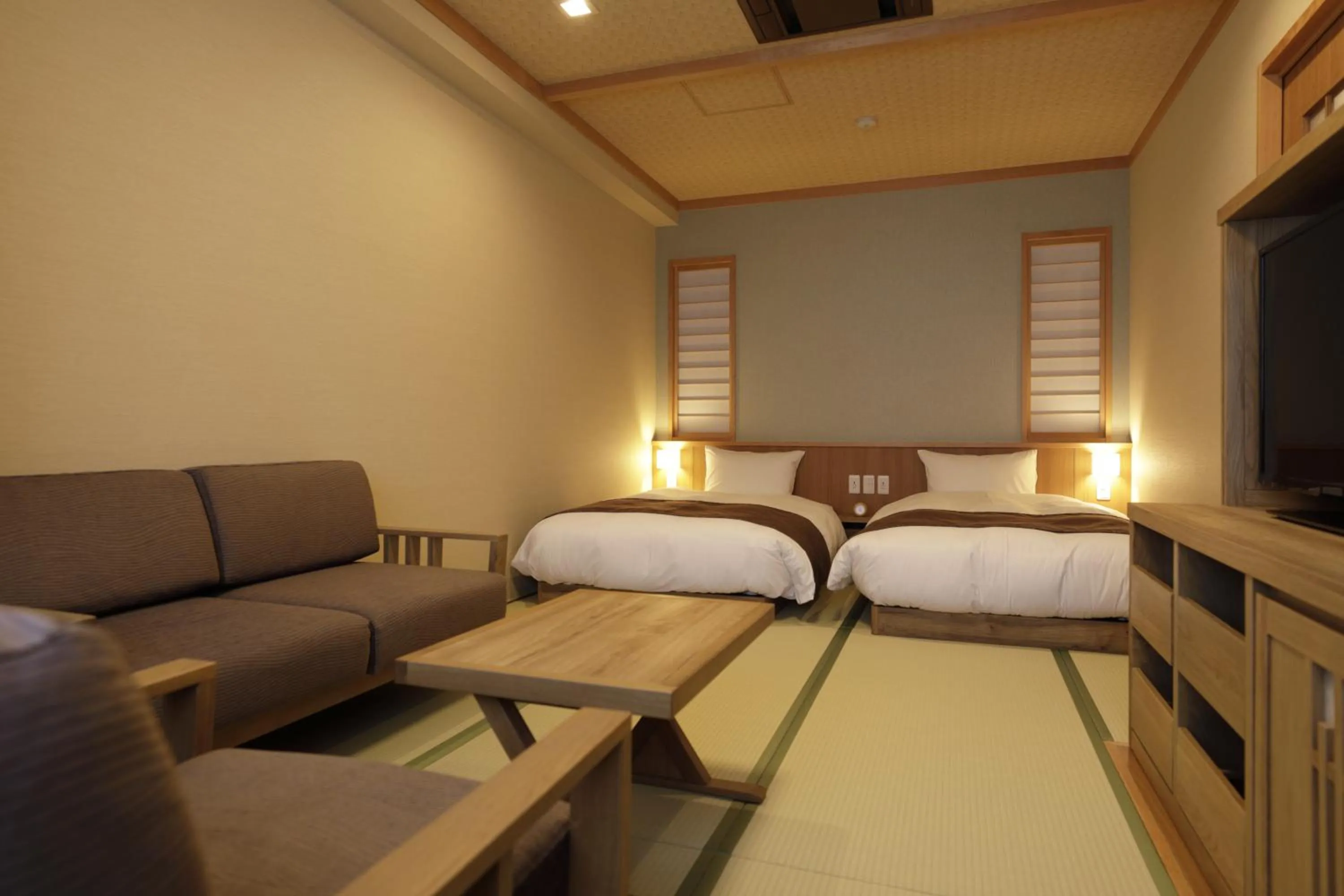 Photo of the whole room, Bed in Onyado Yuinosho, Shirakawago