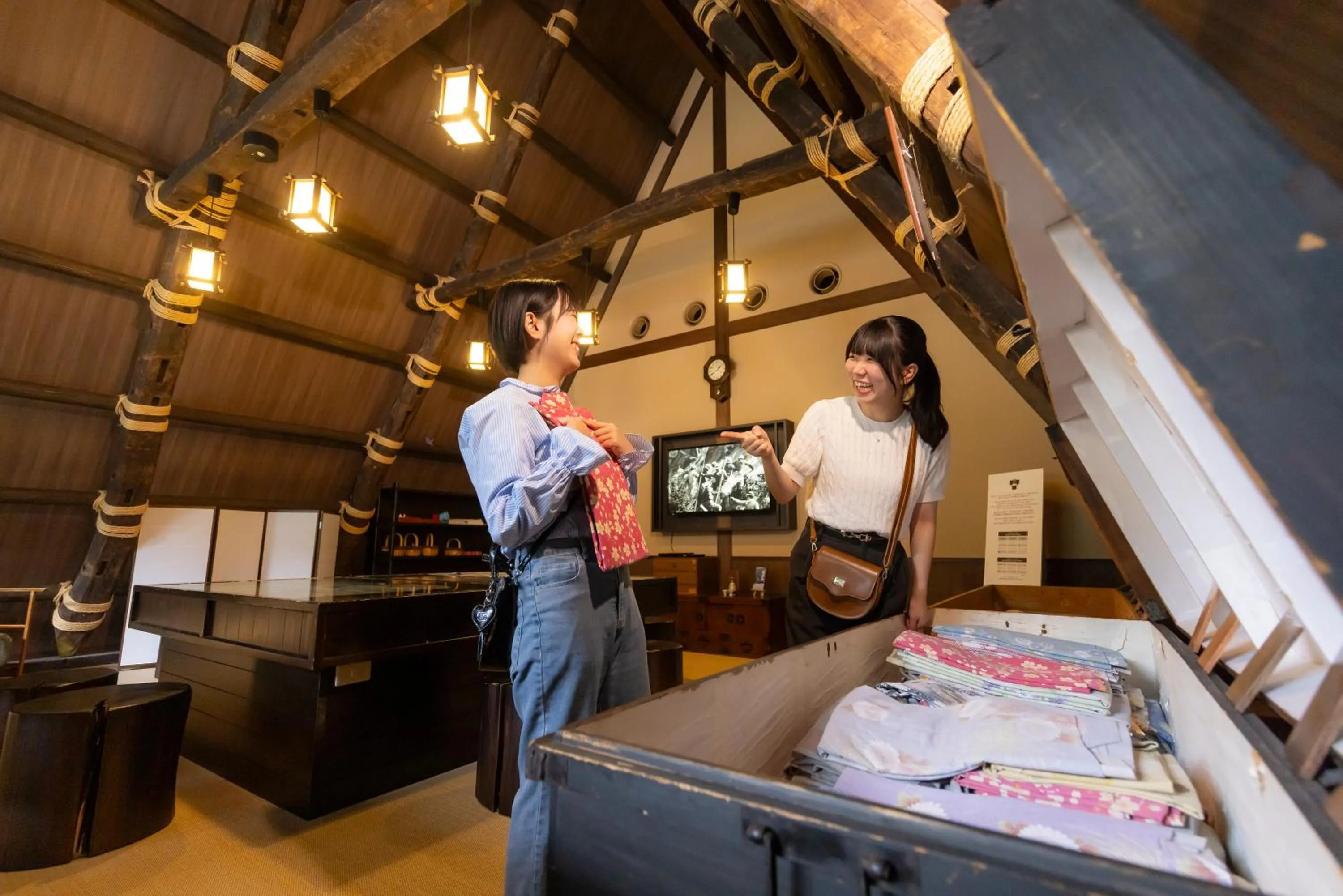 People in Onyado Yuinosho, Shirakawago