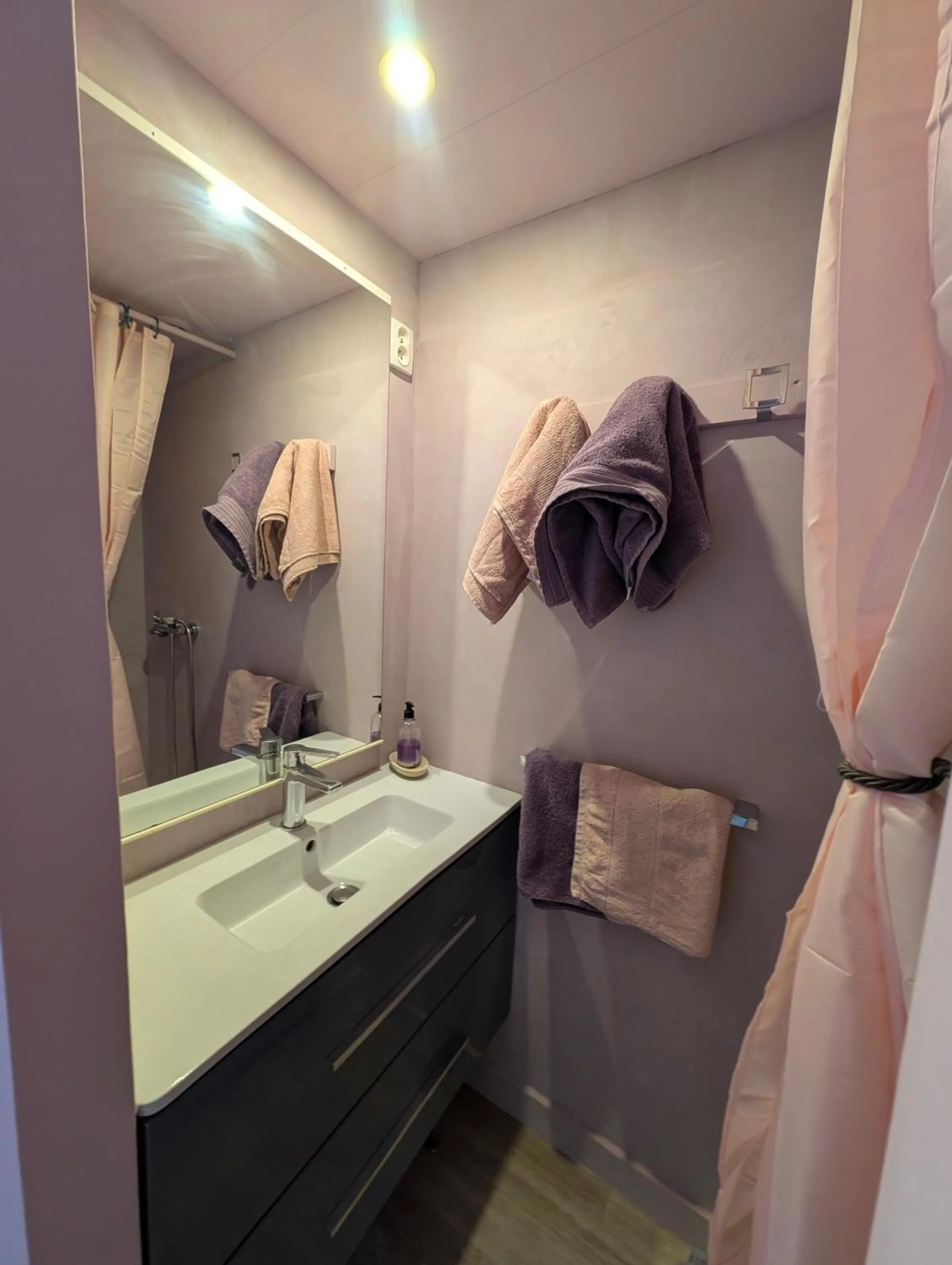 Bedroom in Chambres & Tables d'hôtes Moulin de Lavon