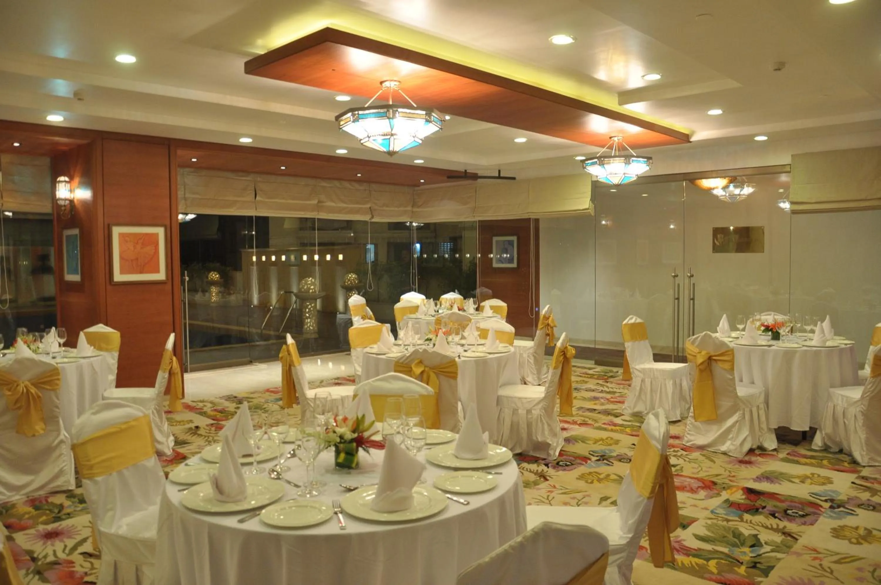 Banquet/Function facilities in Royal Tulip Navi Mumbai