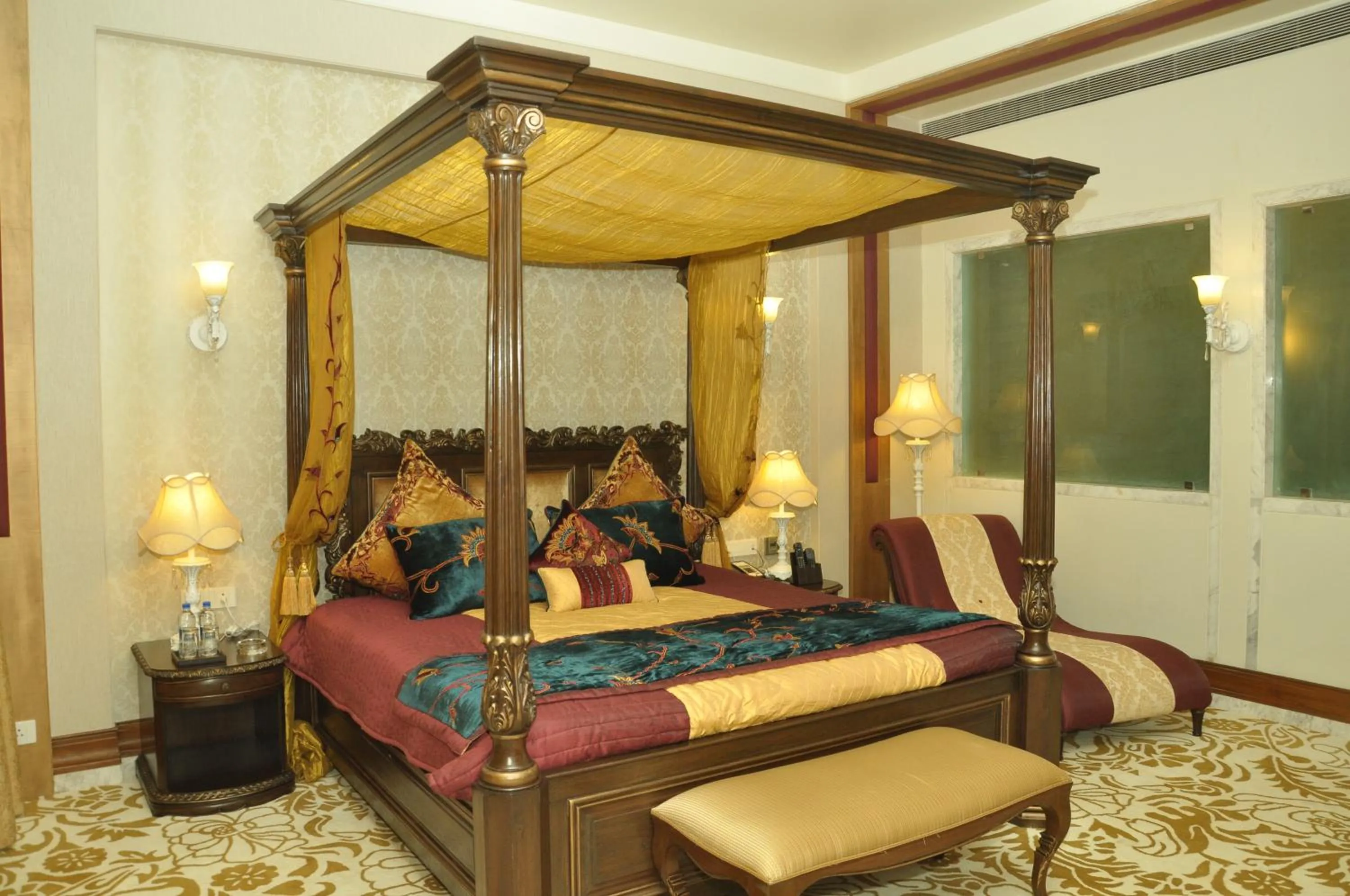 Photo of the whole room in Royal Tulip Navi Mumbai