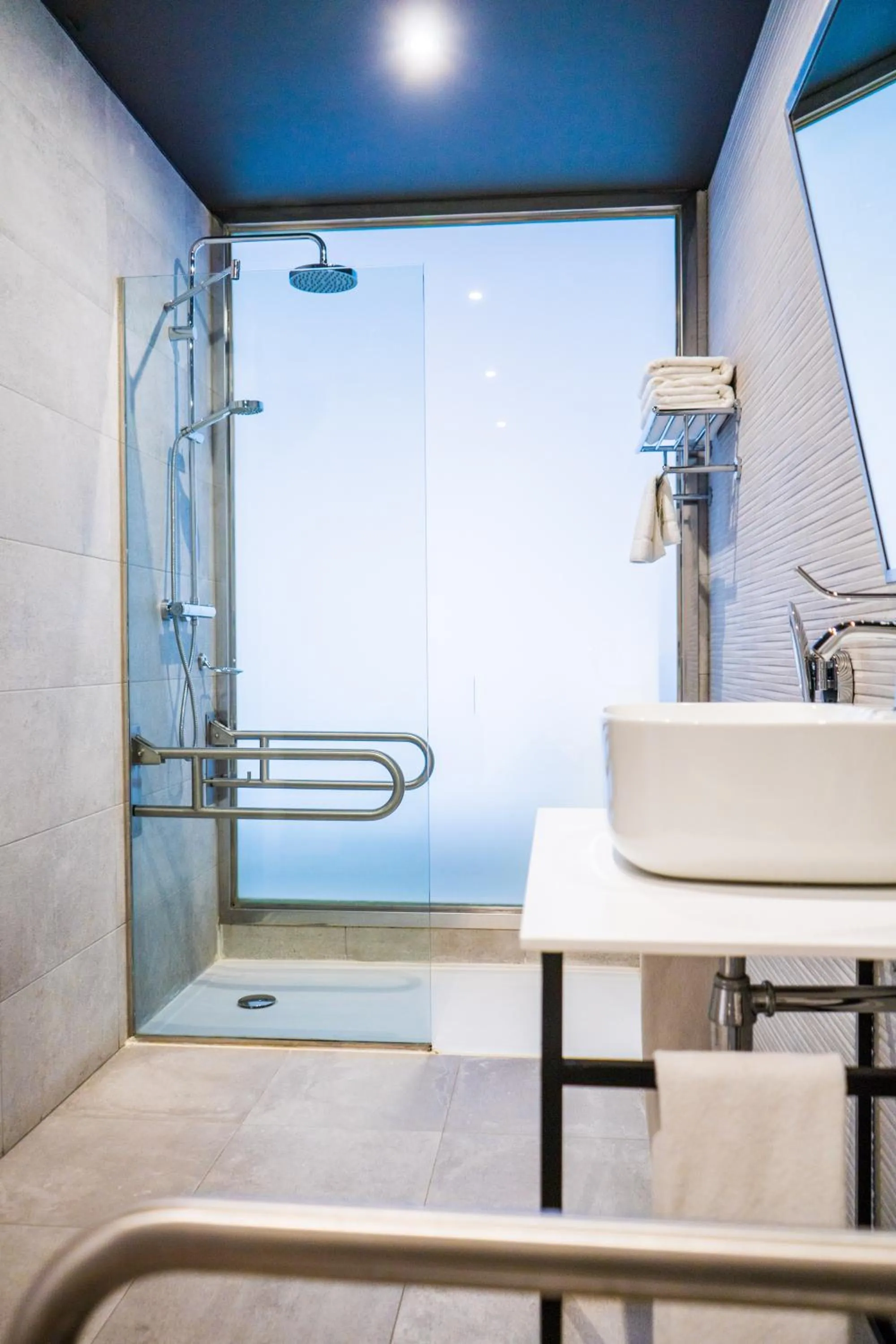 acessibility in Moon Hotel & SPA.