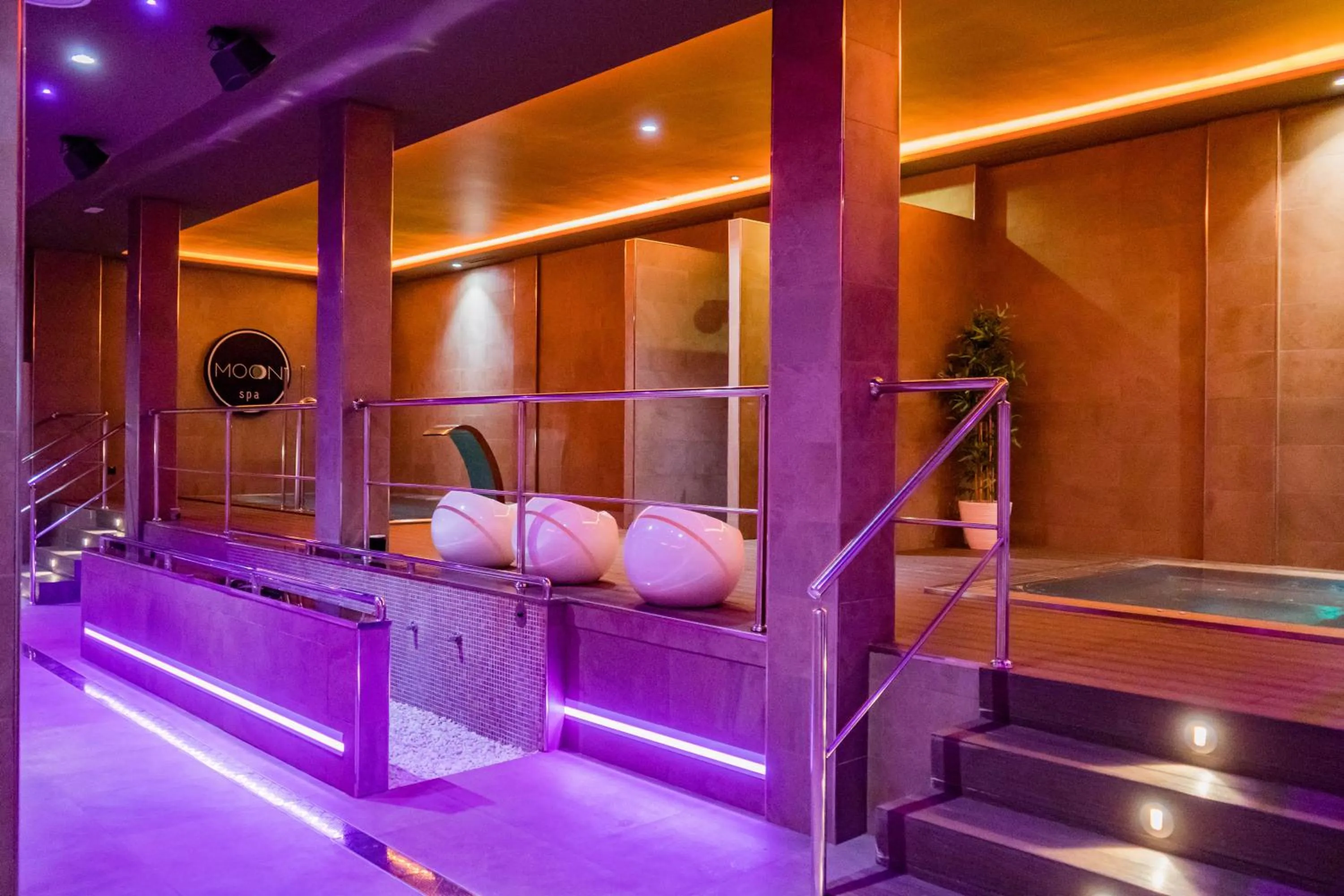 Spa and wellness centre/facilities in Moon Hotel & SPA.
