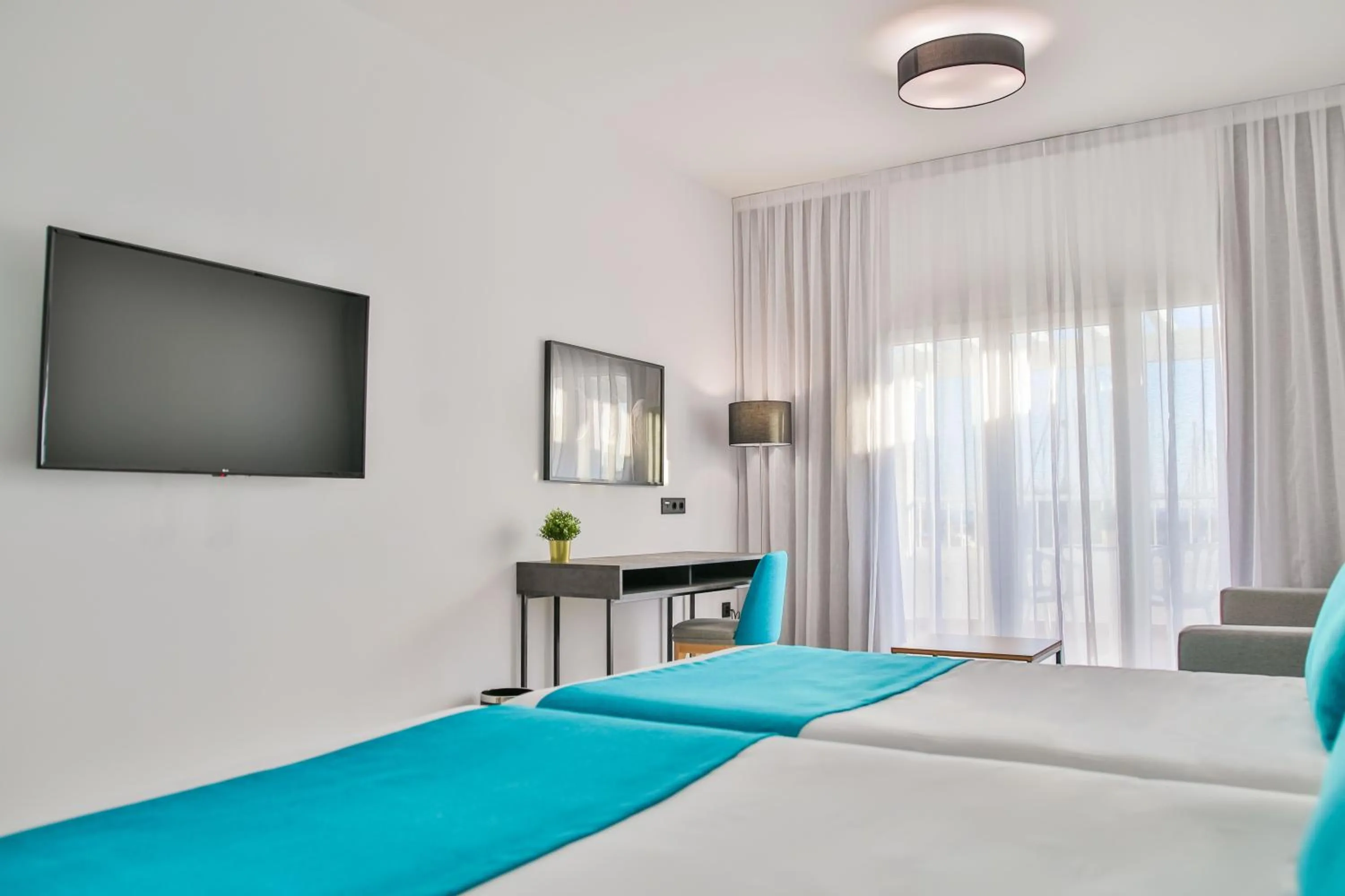 Bedroom, Bed in Moon Hotel & SPA.