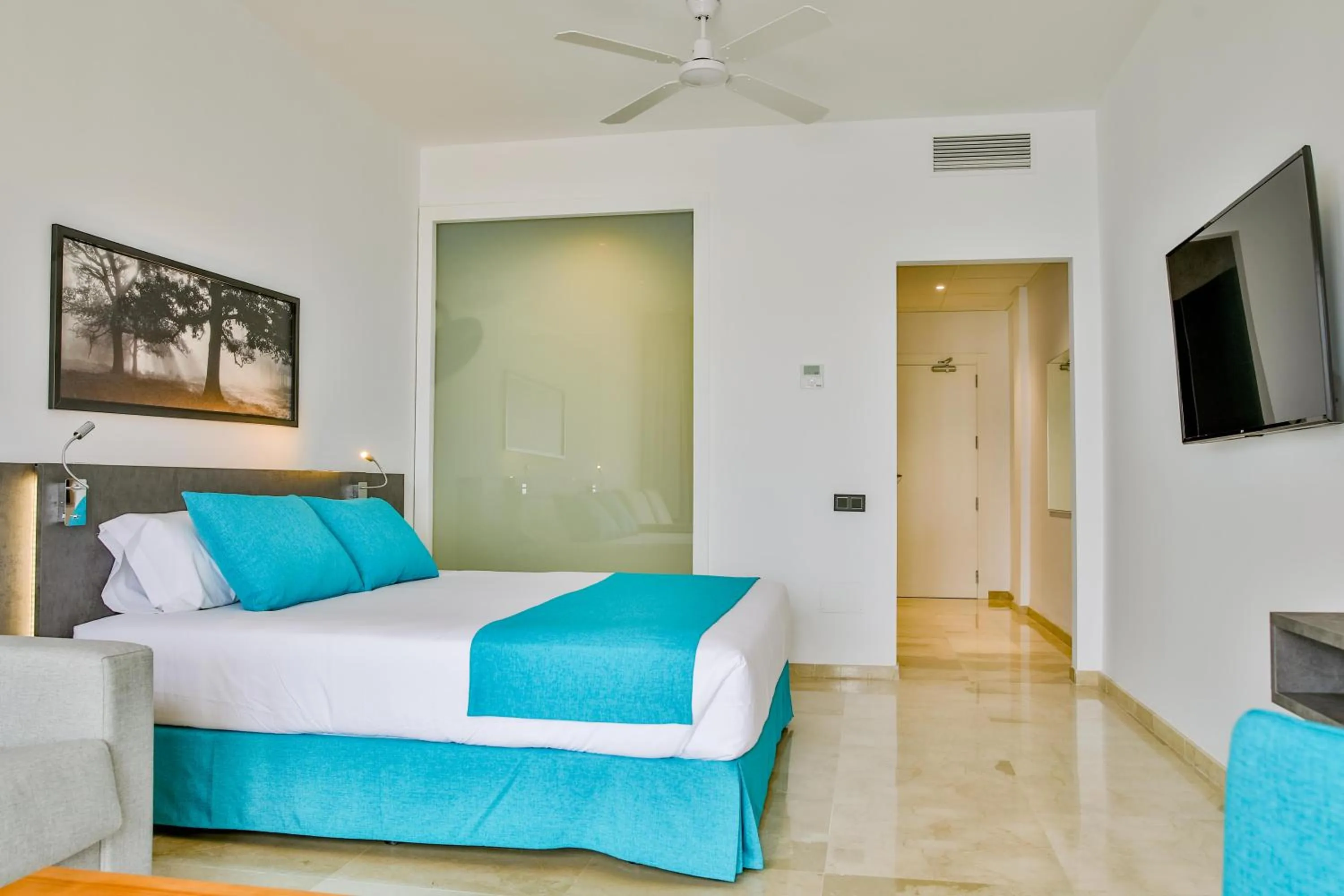 Bedroom, Bed in Moon Hotel & SPA.