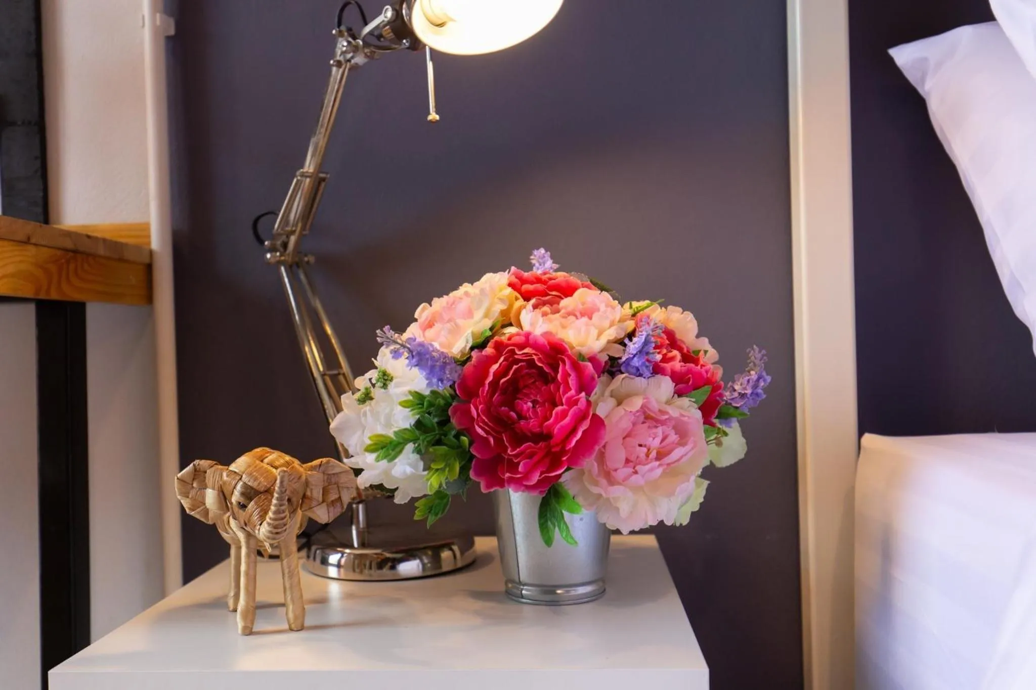 Decorative detail, Bed in Mango 10 House