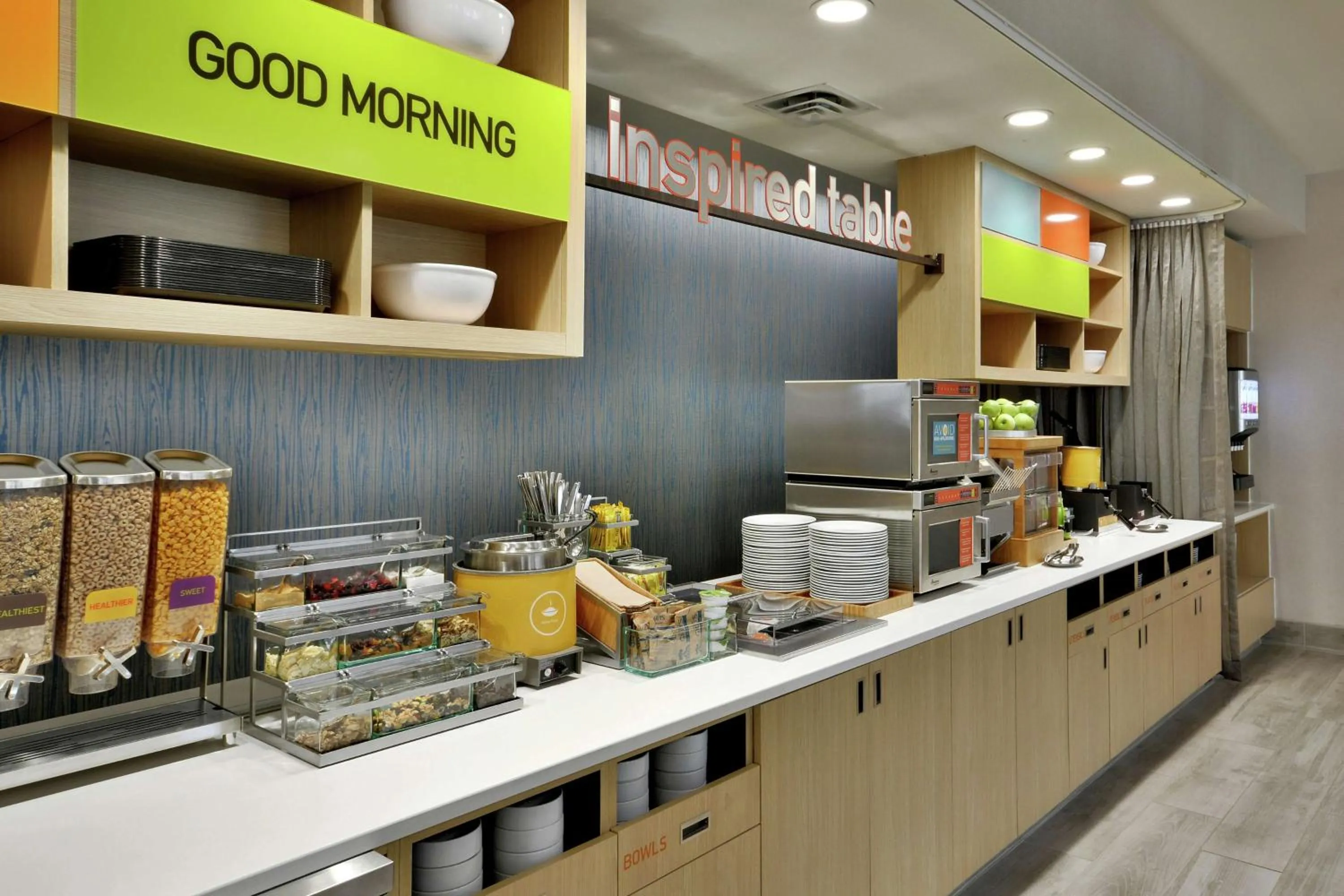 Breakfast in Home2 Suites By Hilton Duncan