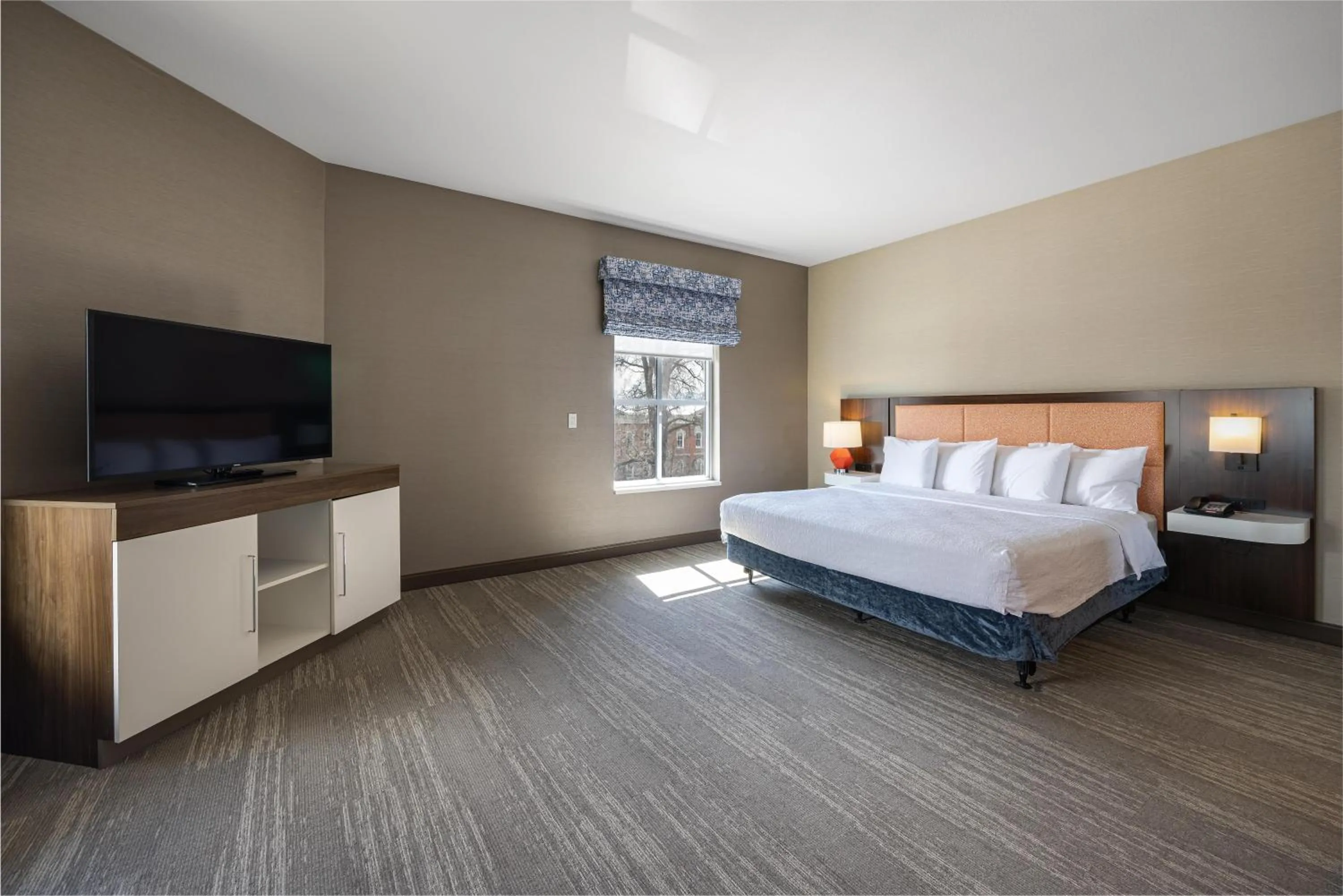 Bed in Hampton Inn And Suites Logan, Ut