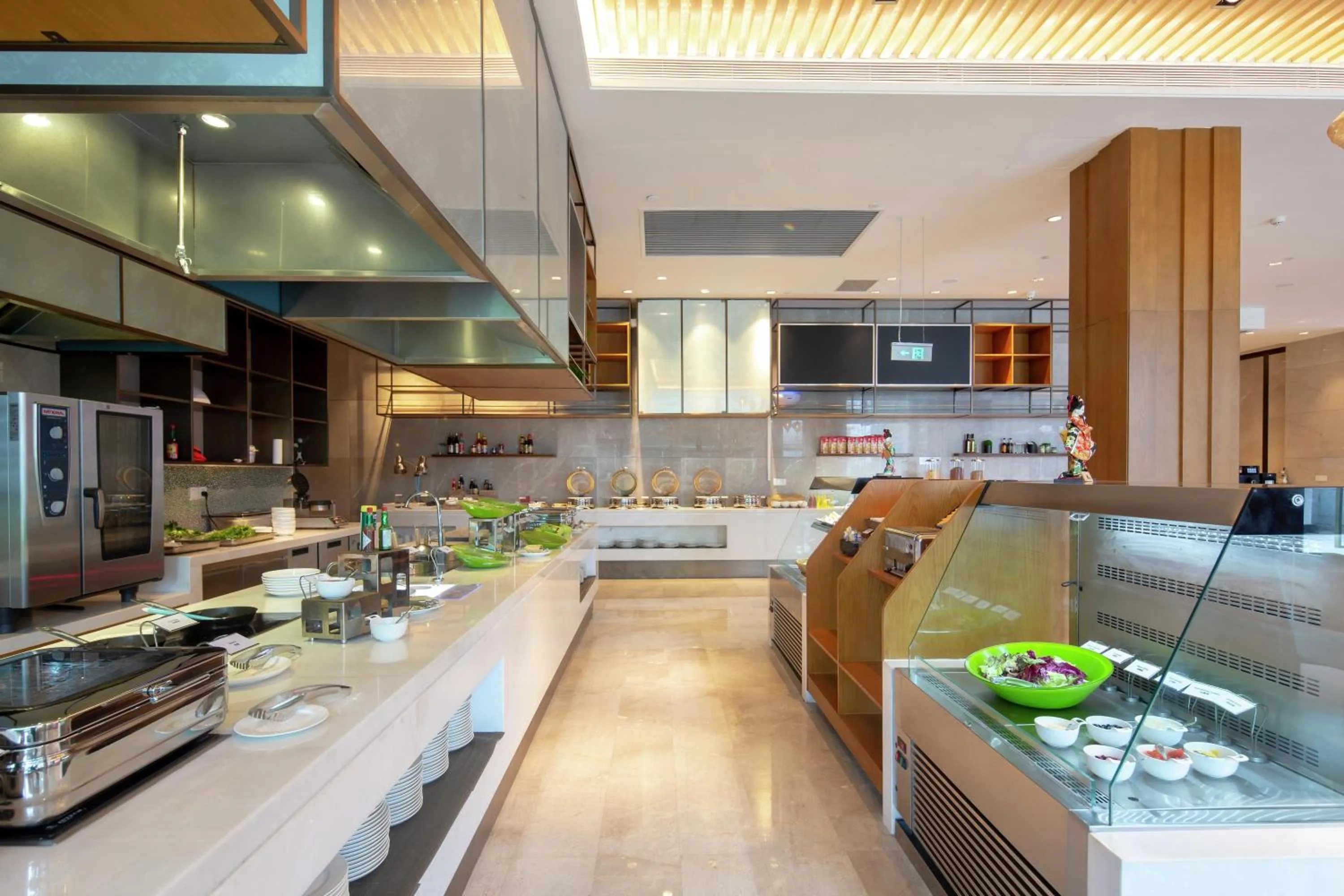 Breakfast in Hilton Garden Inn Zhuhai Hengqin