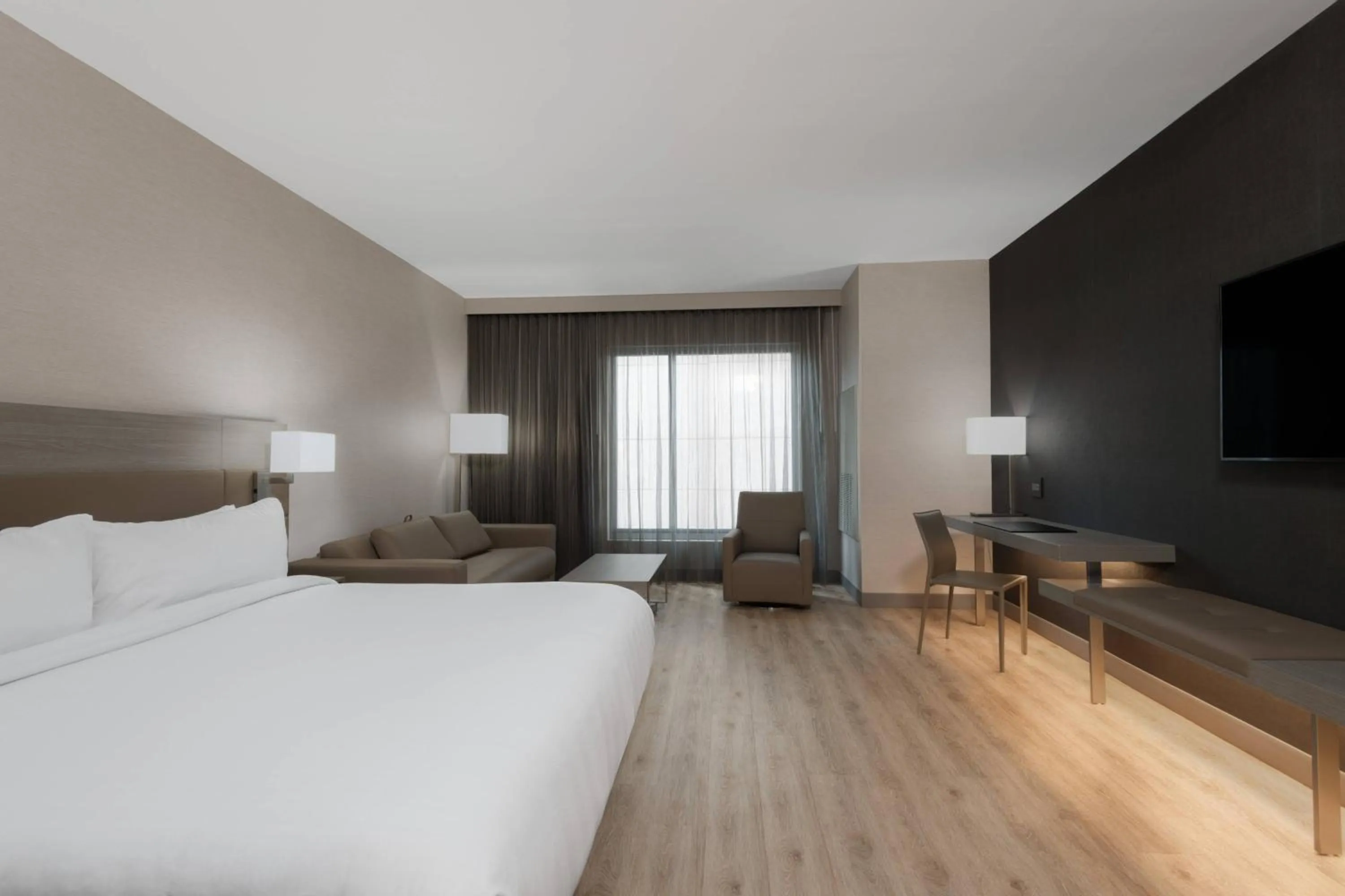 Photo of the whole room, Bed in AC Hotel by Marriott Atlanta Midtown