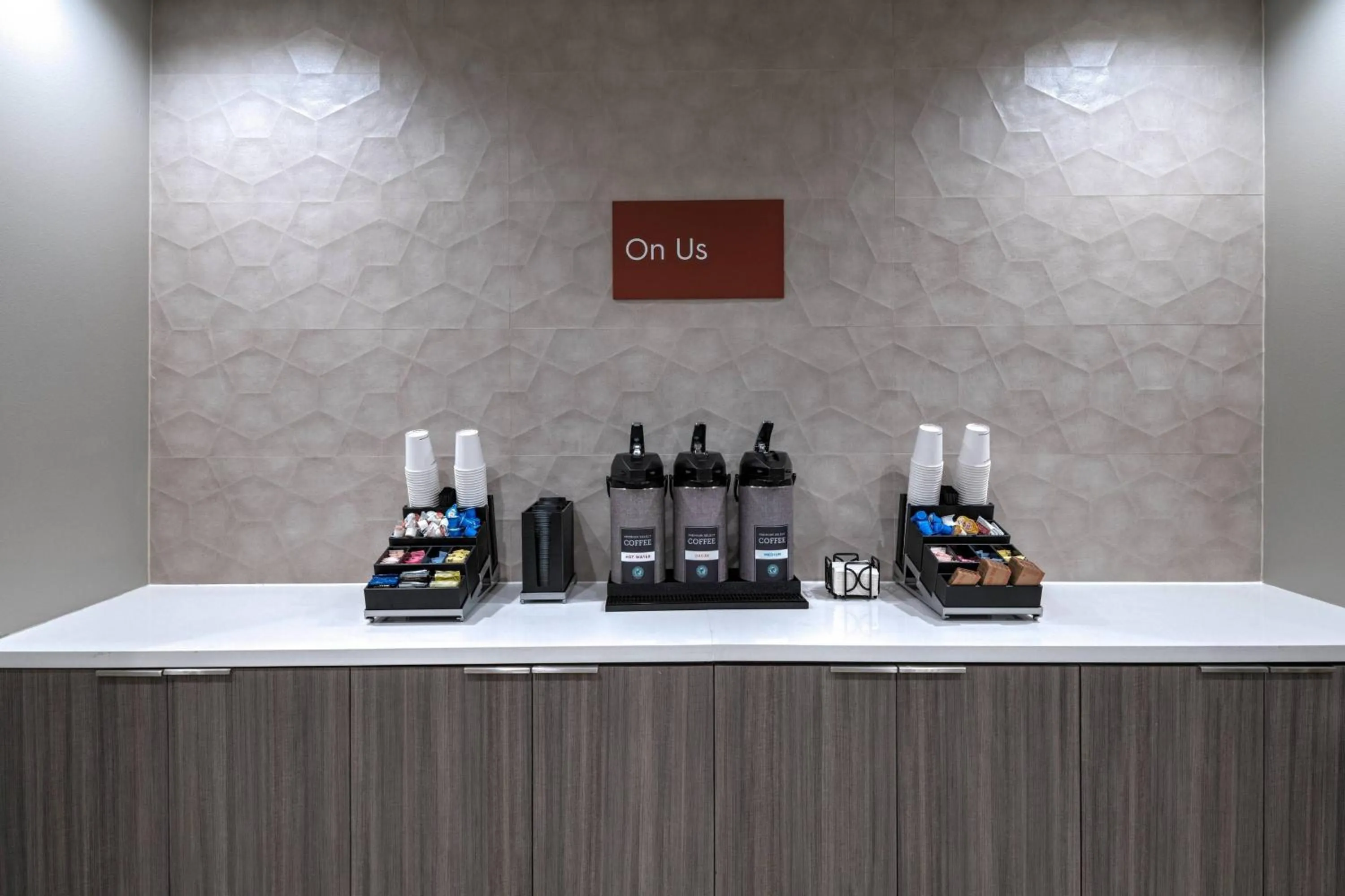 Restaurant/places to eat in TownePlace Suites by Marriott Dallas DFW Airport North/Irving