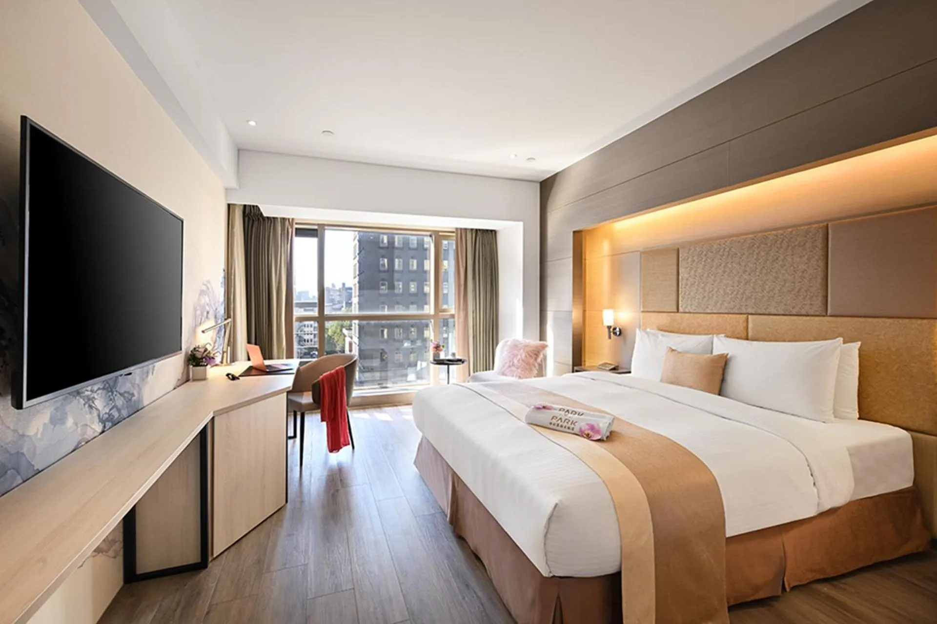 Bedroom, Bed in Park Taipei Hotel