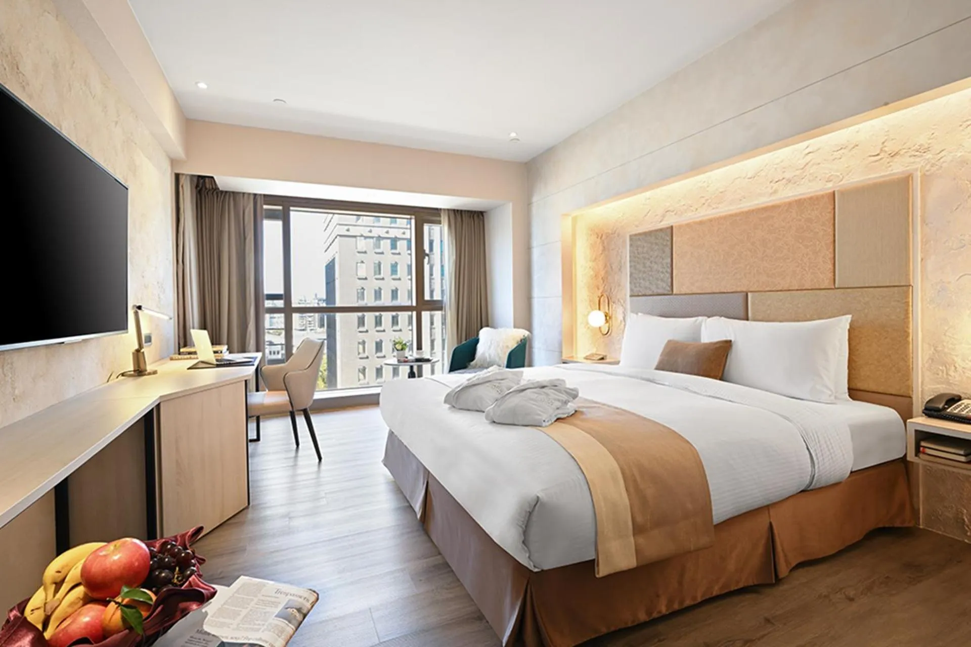 Bedroom, Bed in Park Taipei Hotel