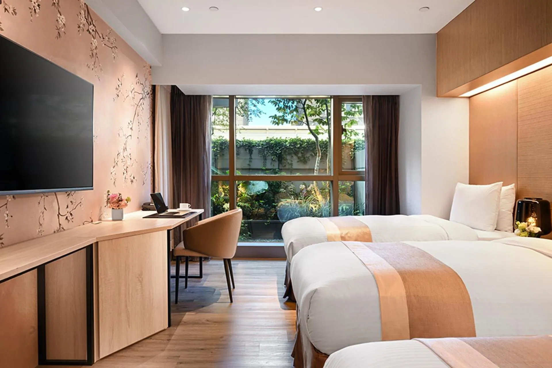 Bedroom, Bed in Park Taipei Hotel