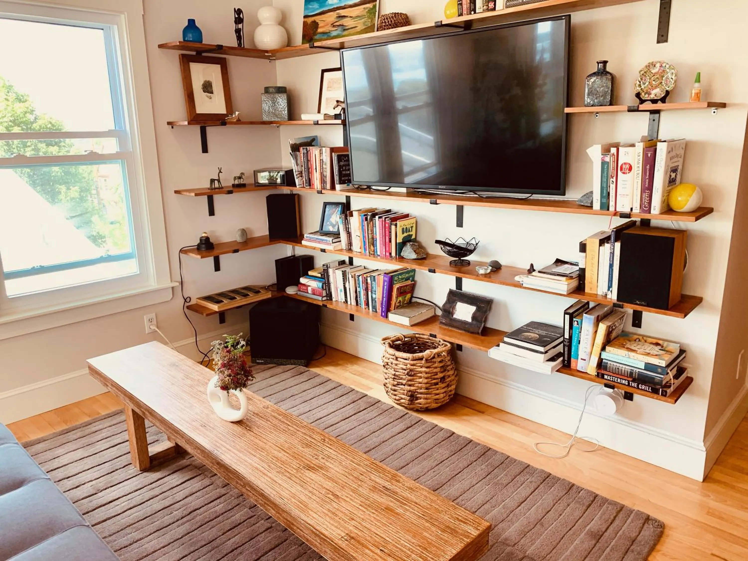 TV and multimedia in 62 Views