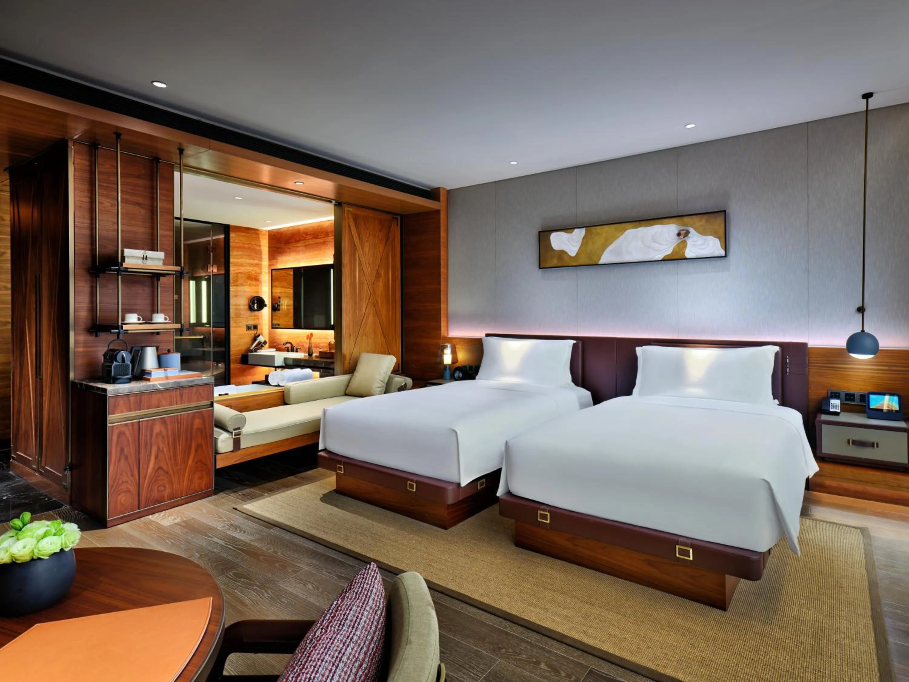 Photo of the whole room, Bed in InterContinental Shanghai Wonderland, an IHG Hotel