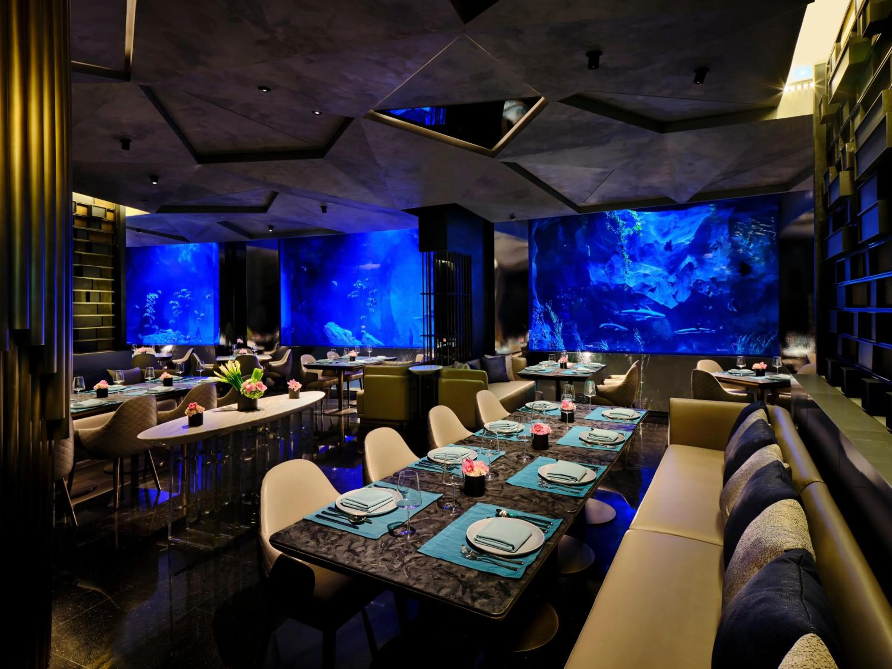 Restaurant/places to eat in InterContinental Shanghai Wonderland, an IHG Hotel