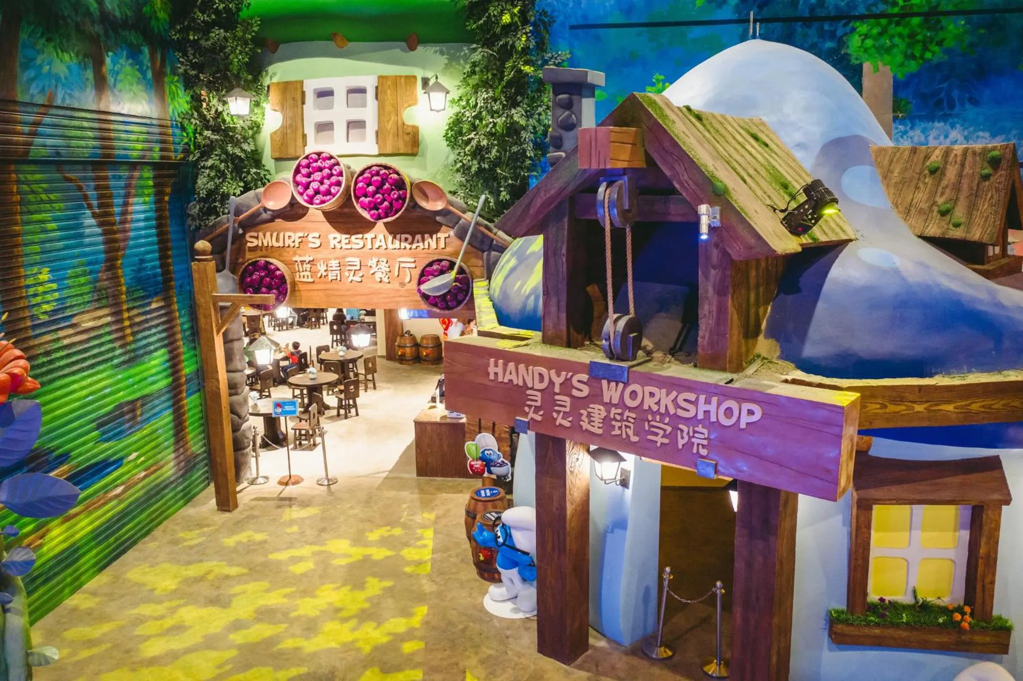 Nearby landmark in InterContinental Shanghai Wonderland, an IHG Hotel