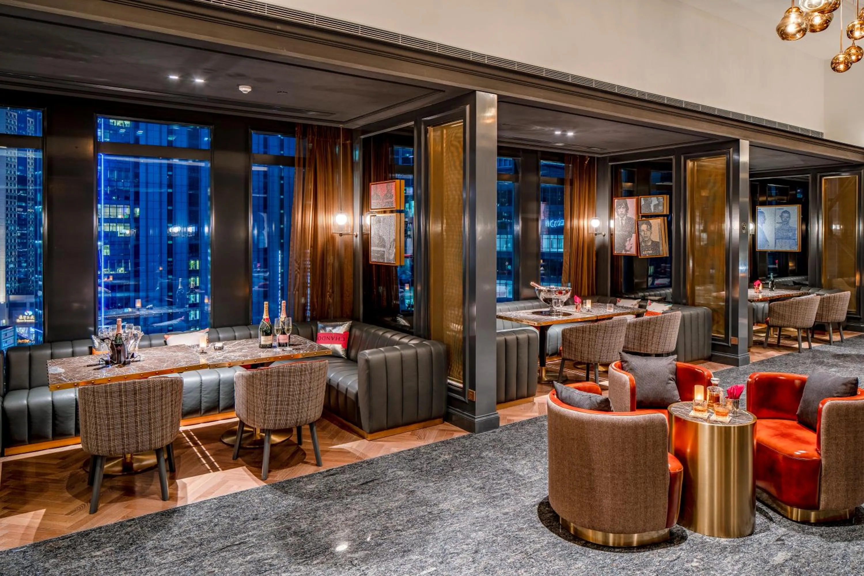 Lounge or bar in Hotel Indigo Shanghai Jing'An by IHG