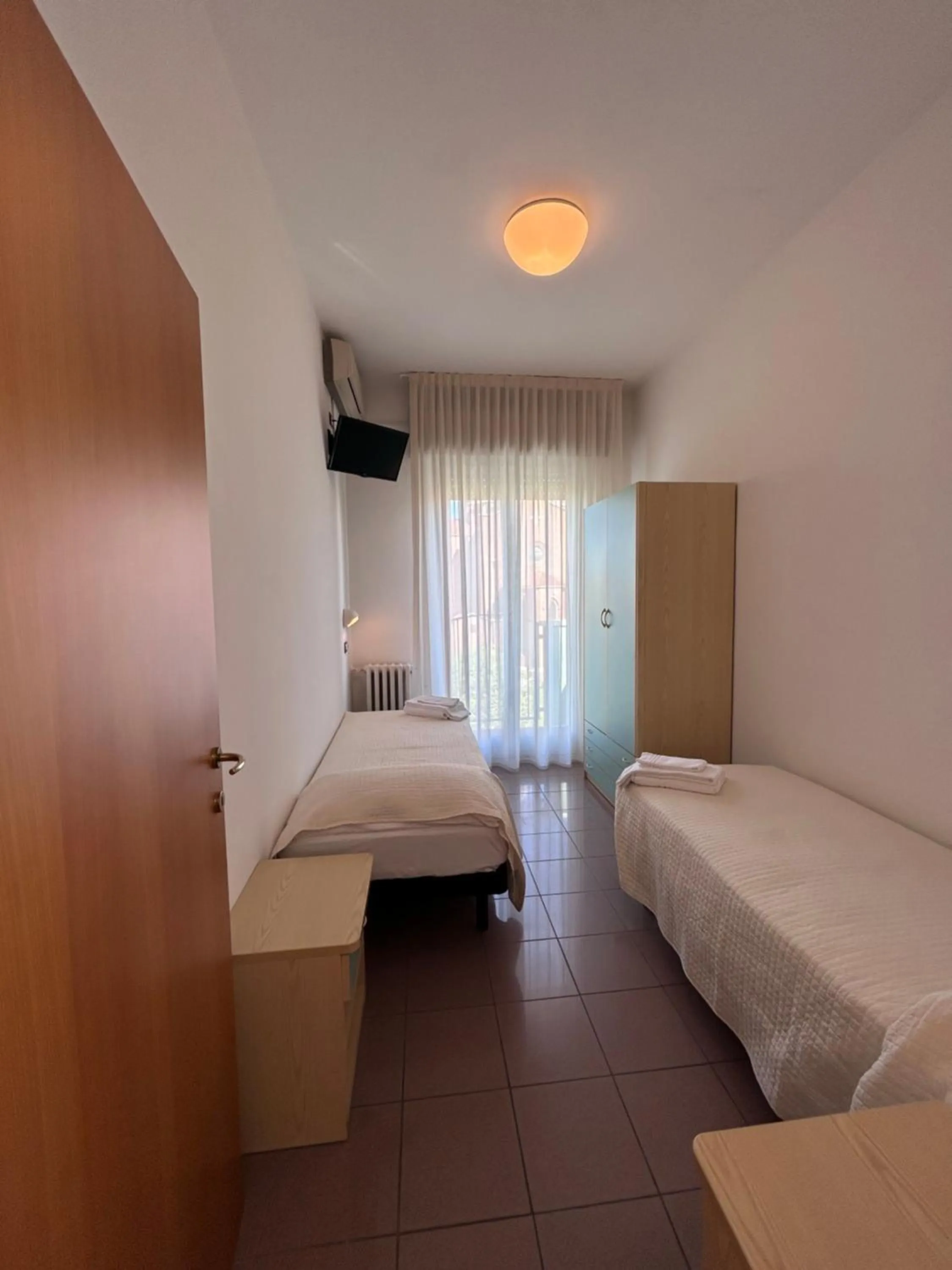 Bedroom, Bed in Hotel Letizia