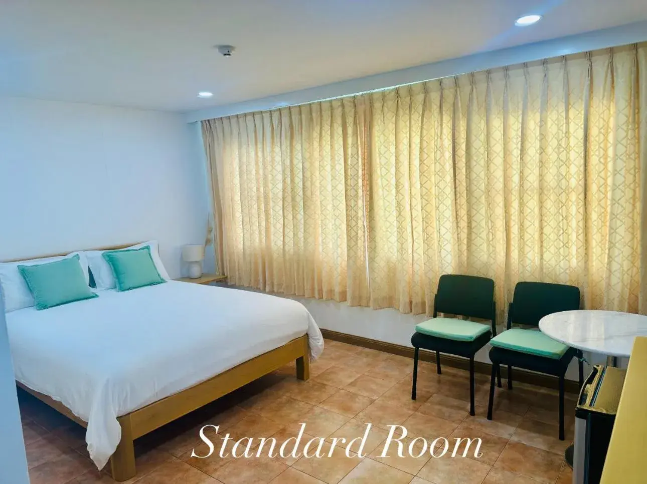 Standard Double Room in Surin Bay Inn Standard Double Room in Surin Bay Inn