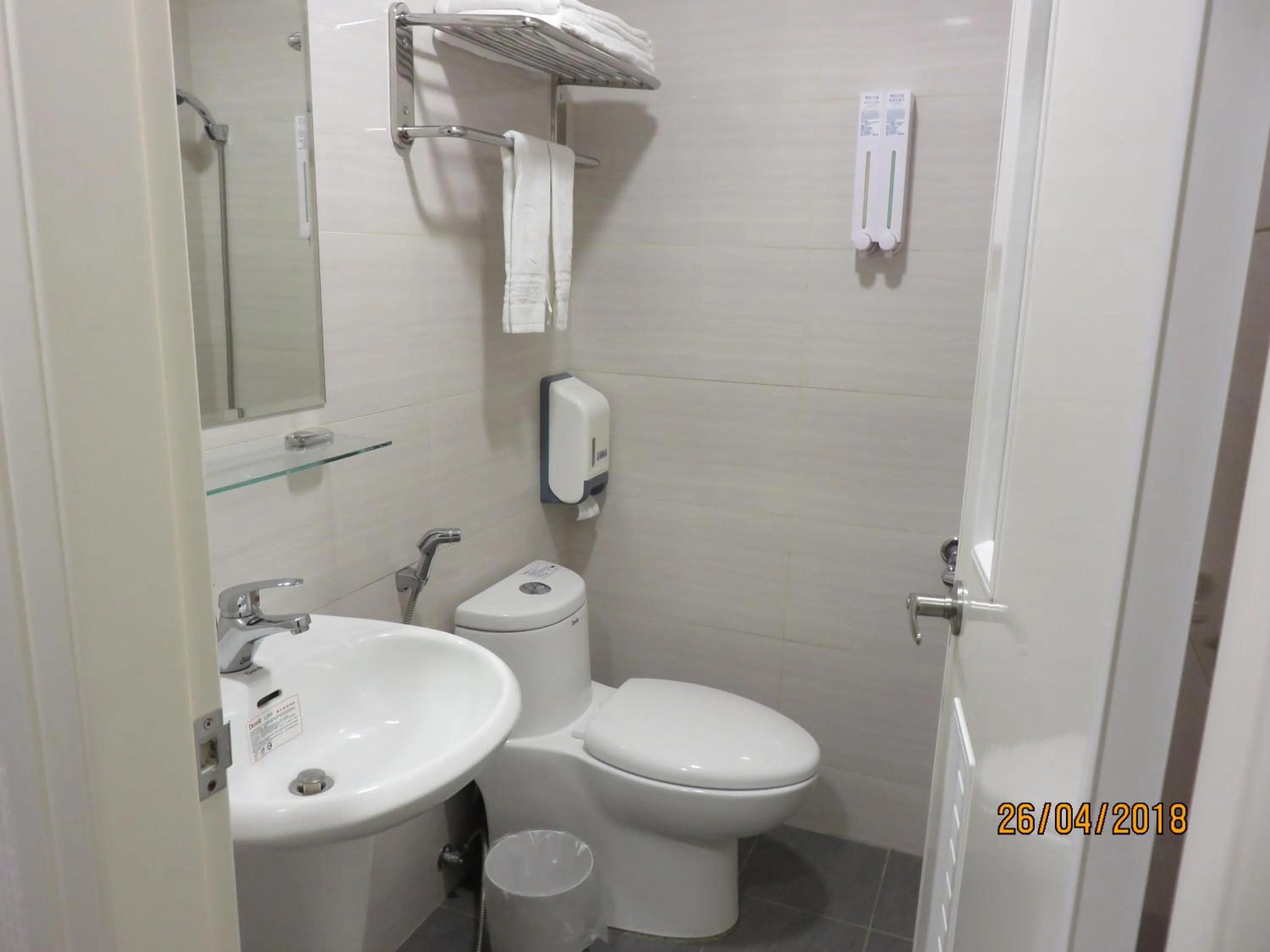 Bathroom in Mao Hua Motel