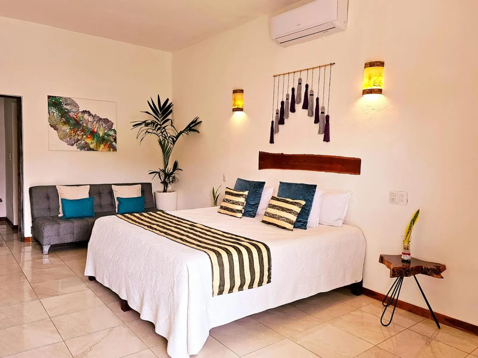 Bedroom, Bed in Mayan Majesty Boutique Hotel