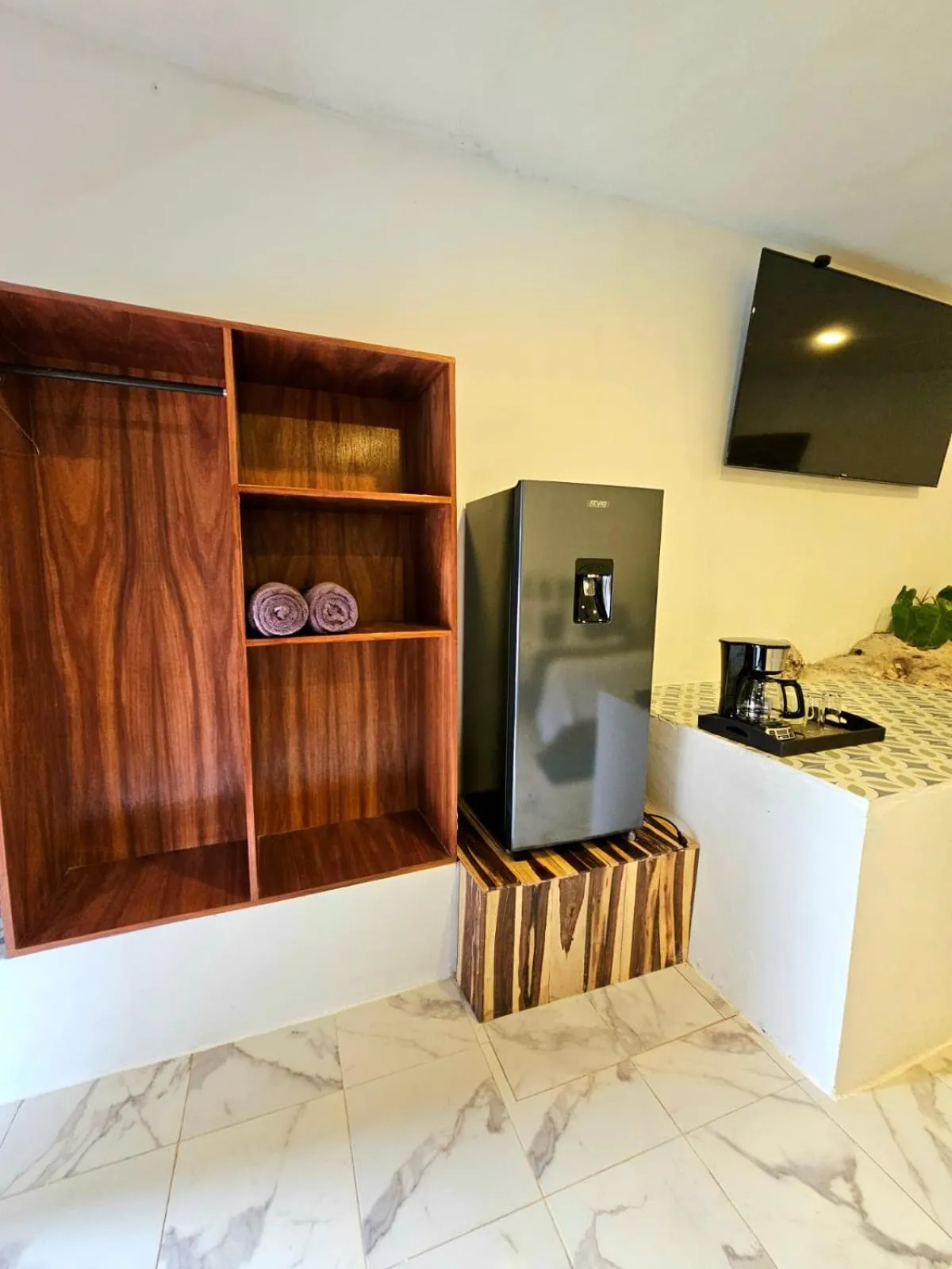 minibar in Mayan Majesty Boutique Hotel