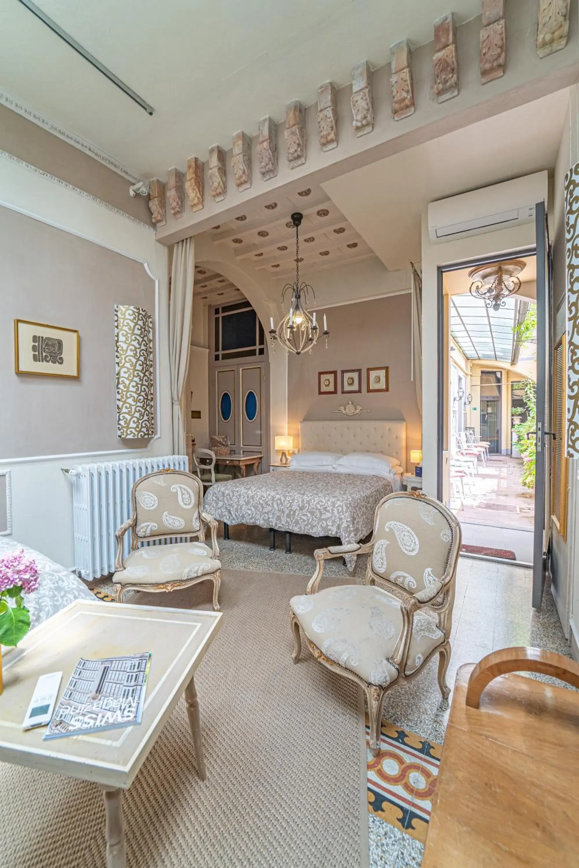 Diva Suite in Relais & Maison Grand Tour Diva Suite in Relais & Maison Grand Tour