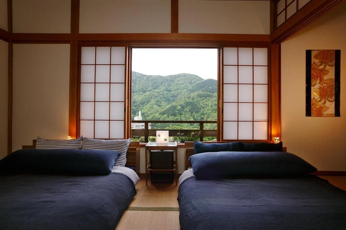 Bed in Taisho Modern Villa Zen