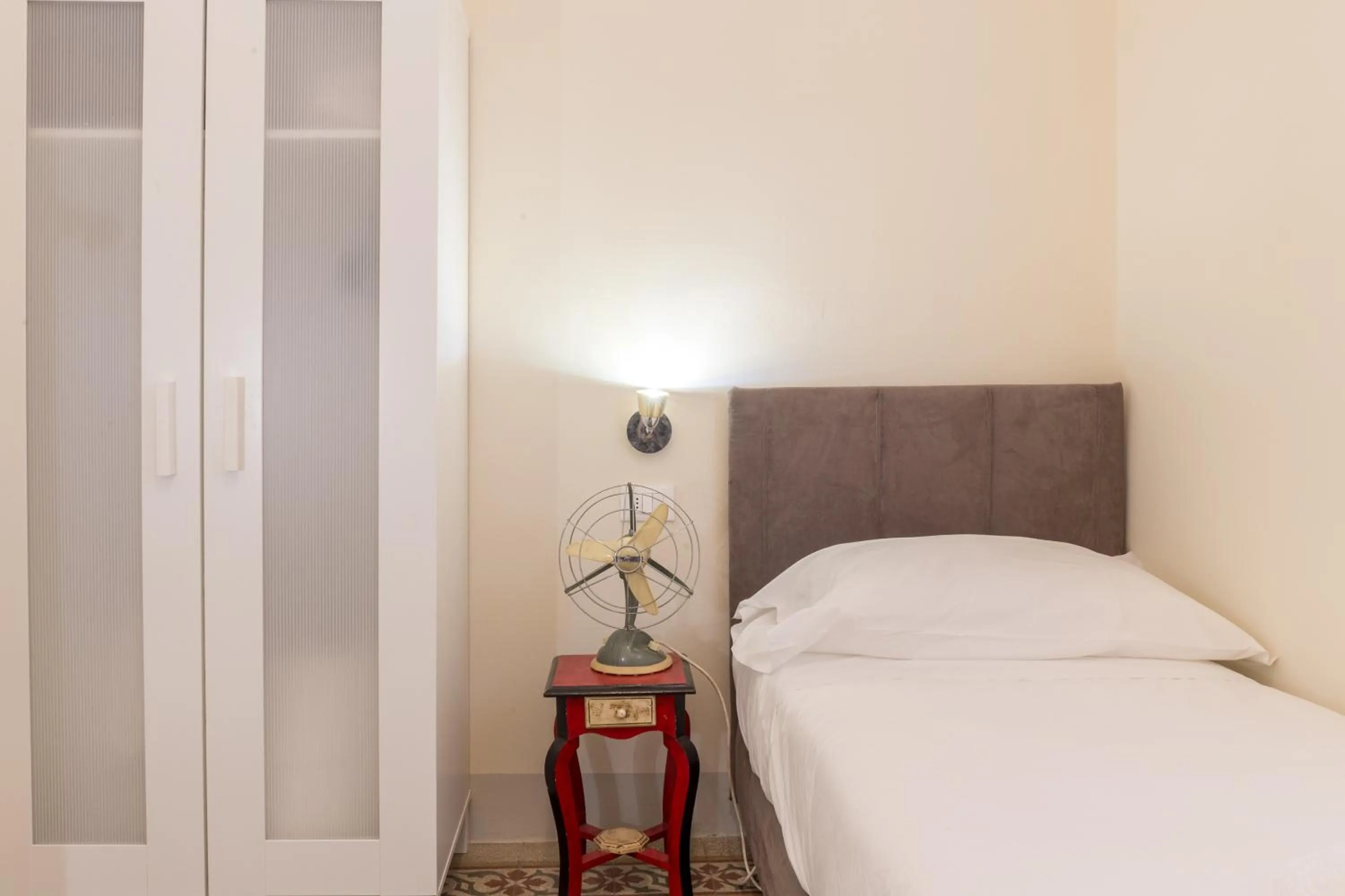 Bed in Pilastri Majestic Garden by Mmega