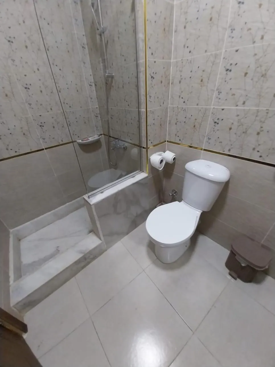 Shower in Atlantis Pyramids Inn