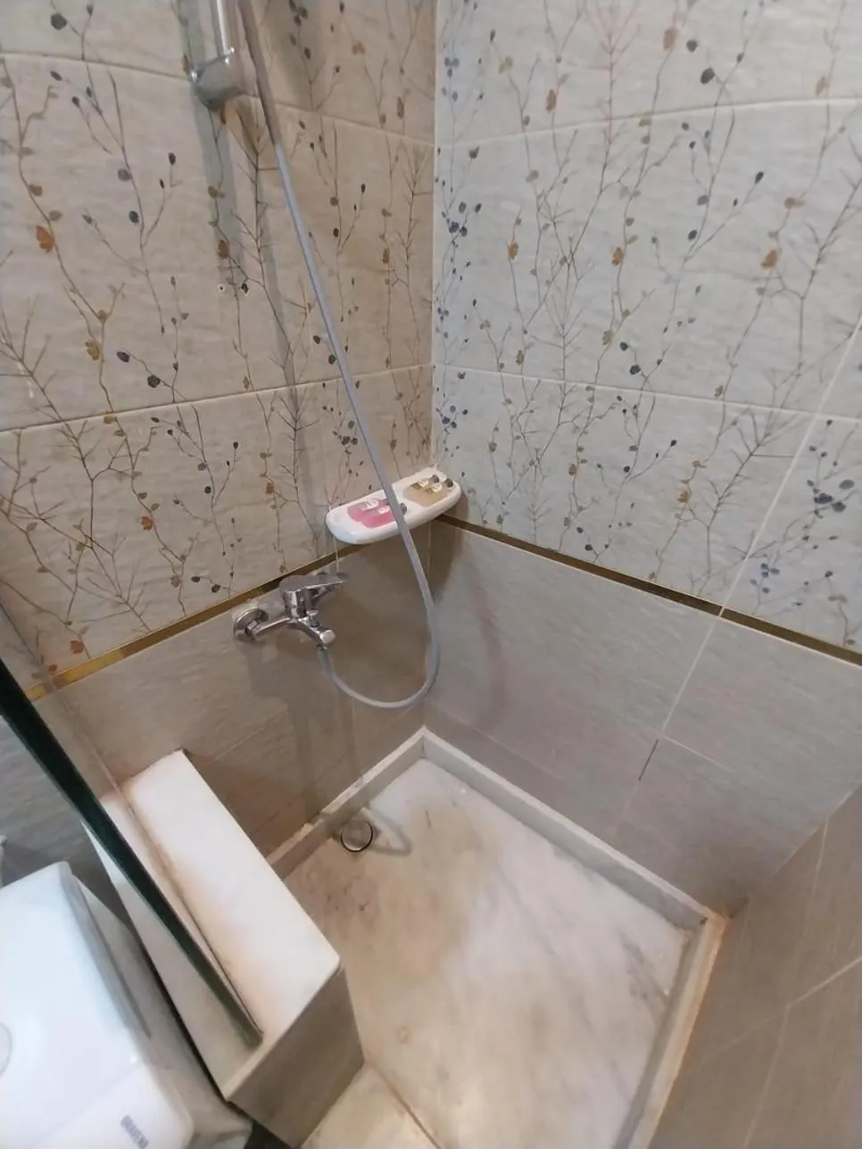 Shower in Atlantis Pyramids Inn