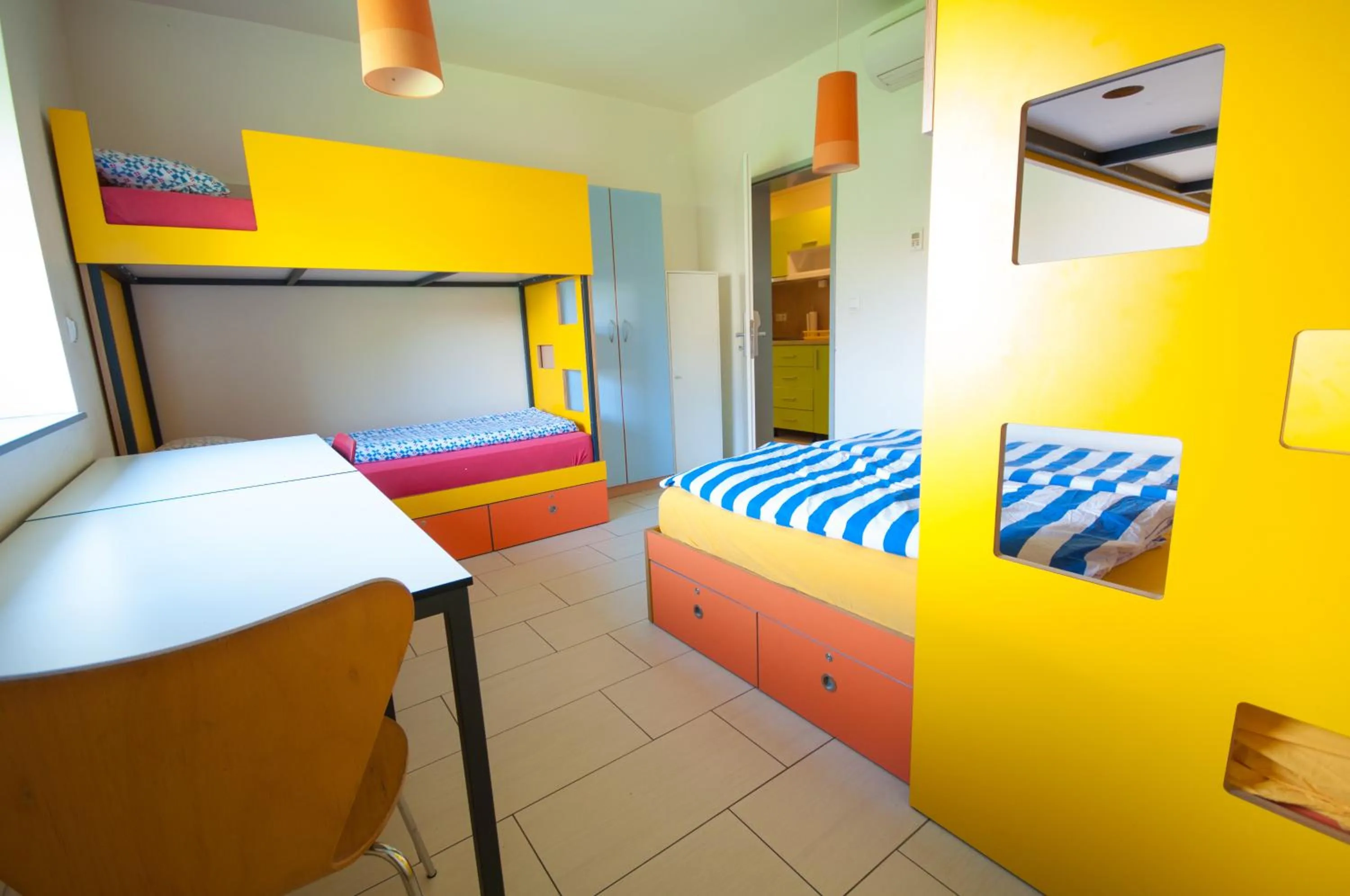 Bed in Simbol Rooms with free private parking