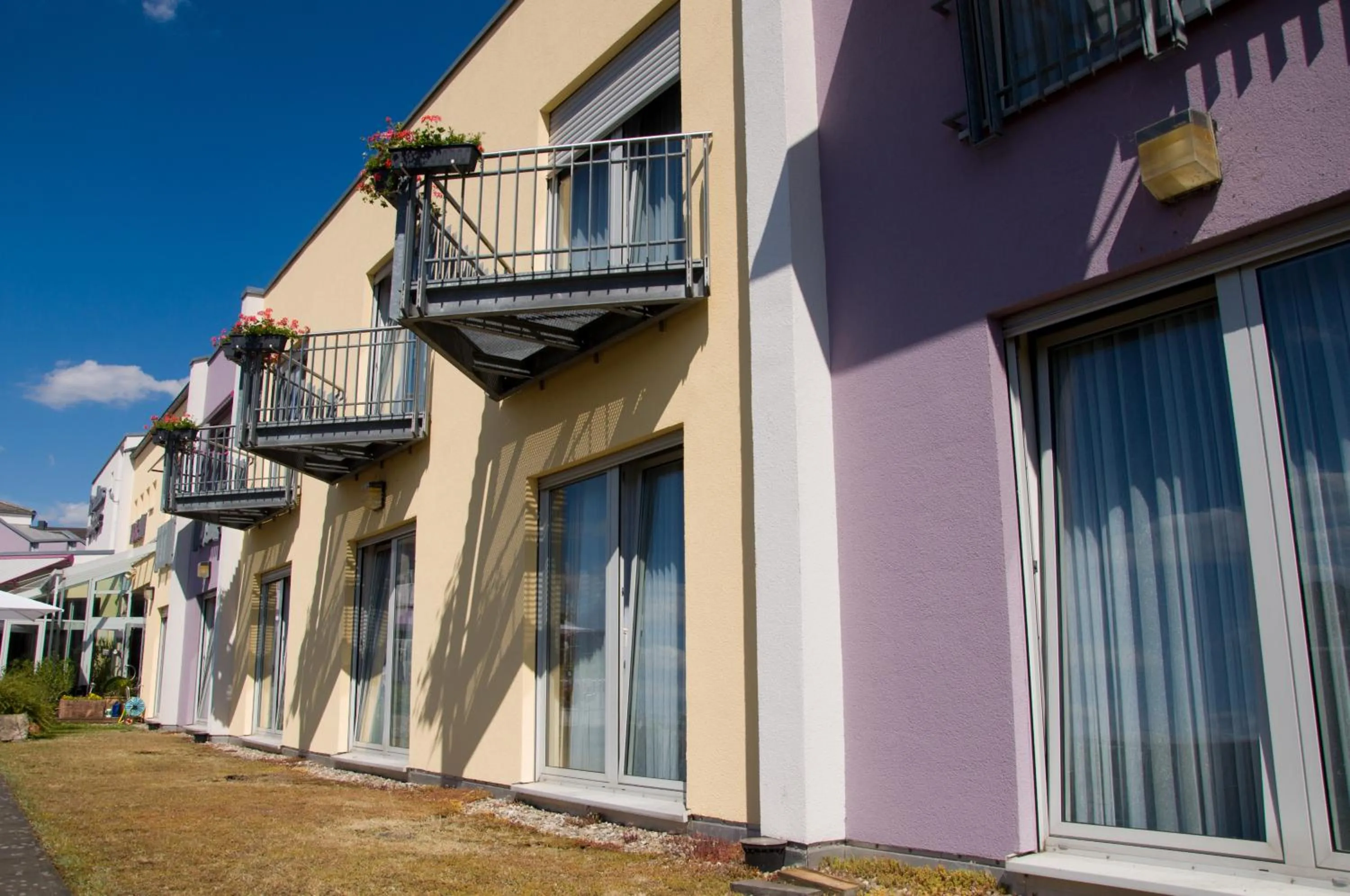 Facade/entrance in Hotel Stadt Püttlingen